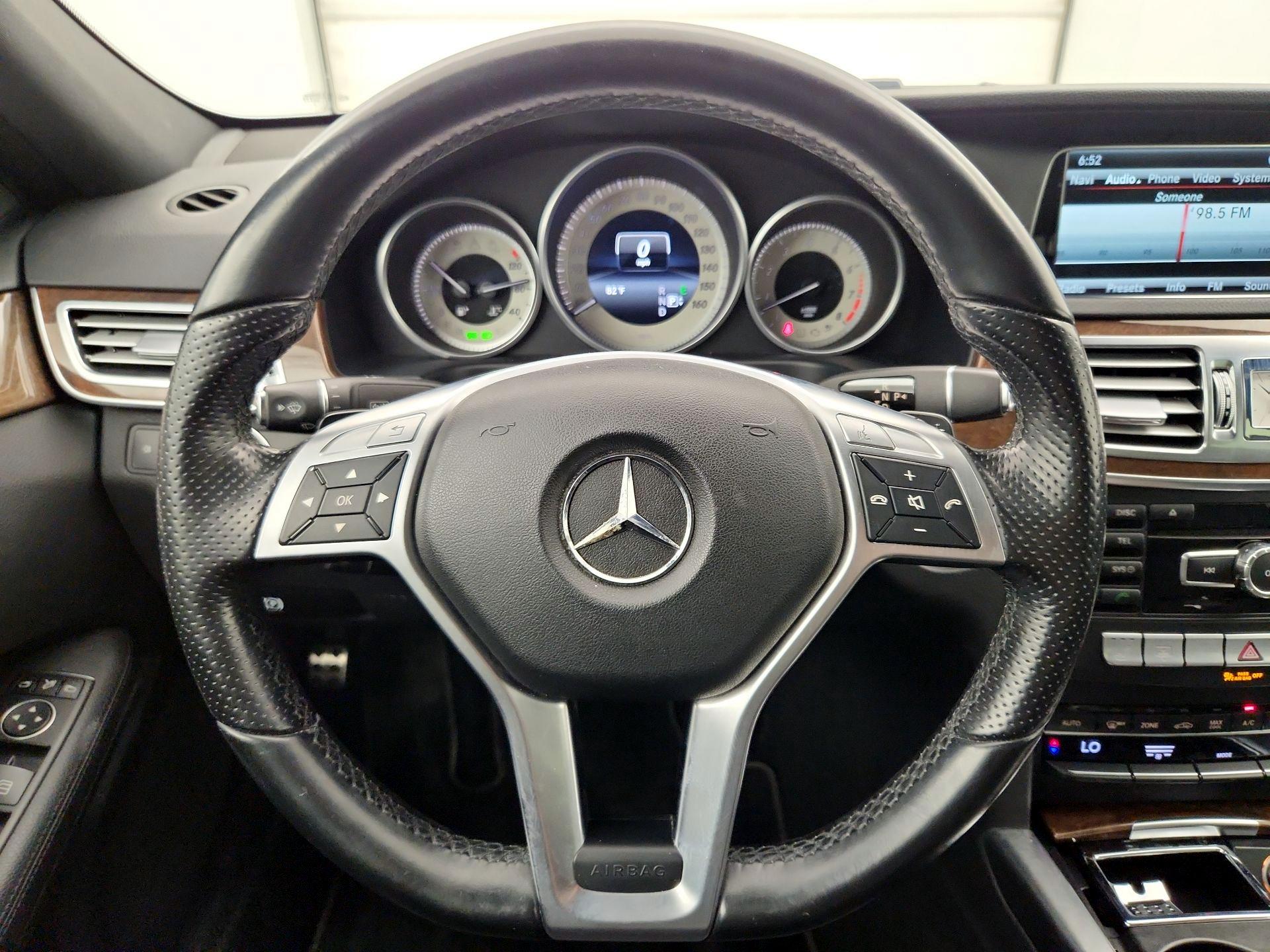 Thumbnail: 2015 Mercedes-Benz E-Class - 10