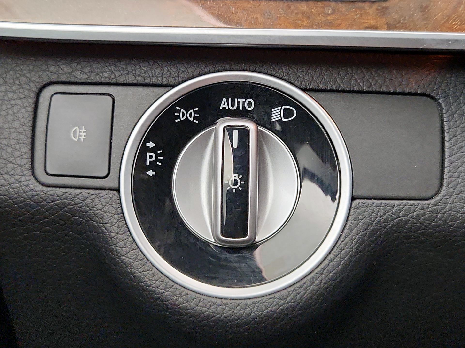 Thumbnail: 2015 Mercedes-Benz E-Class - 13