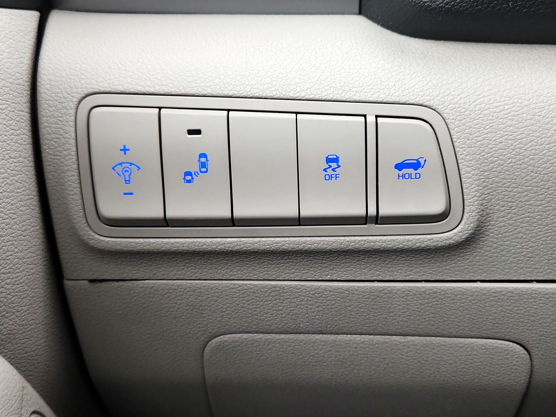 Thumbnail: 2016 Hyundai Tucson - 13