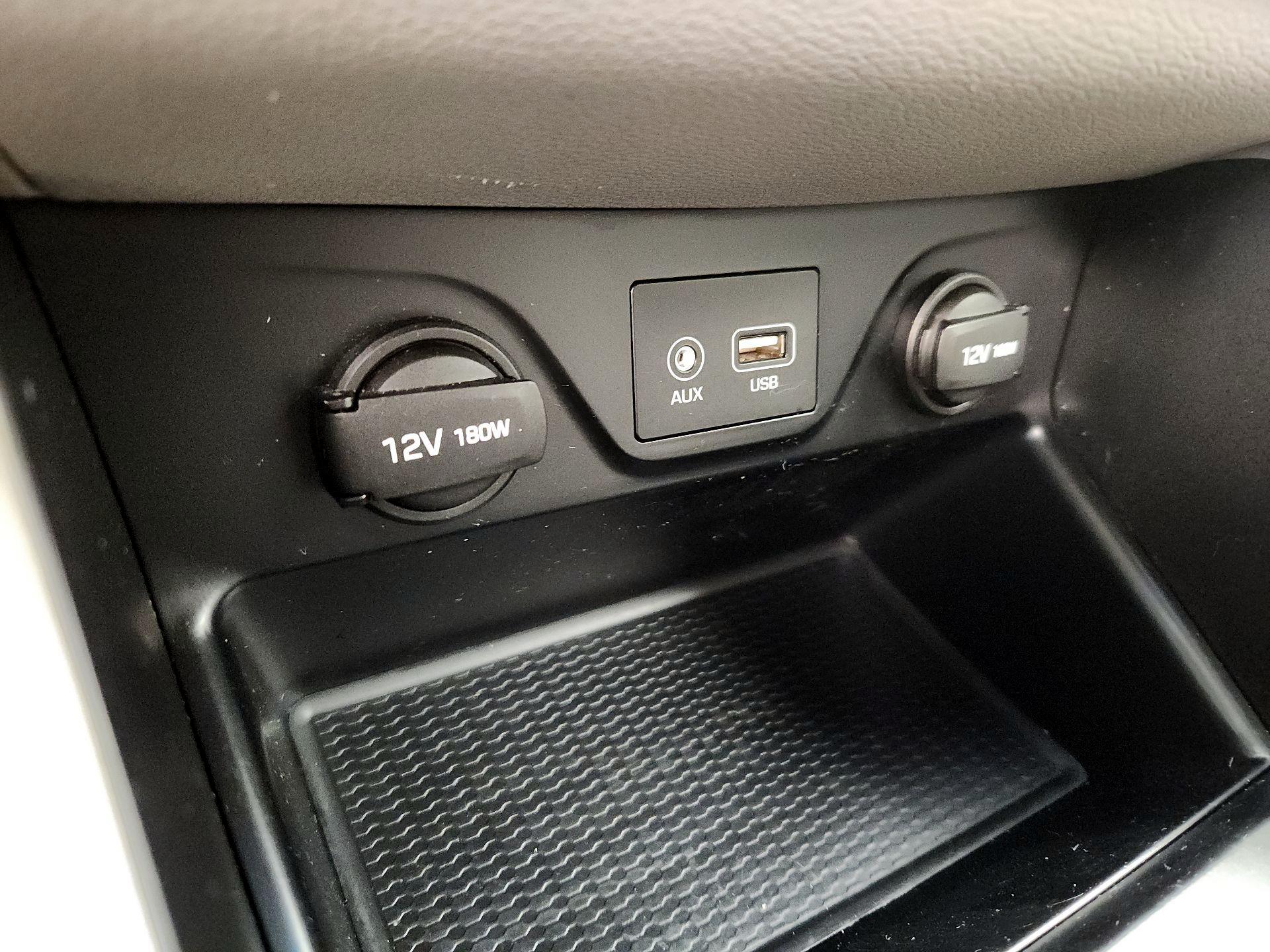 Thumbnail: 2016 Hyundai Tucson - 18