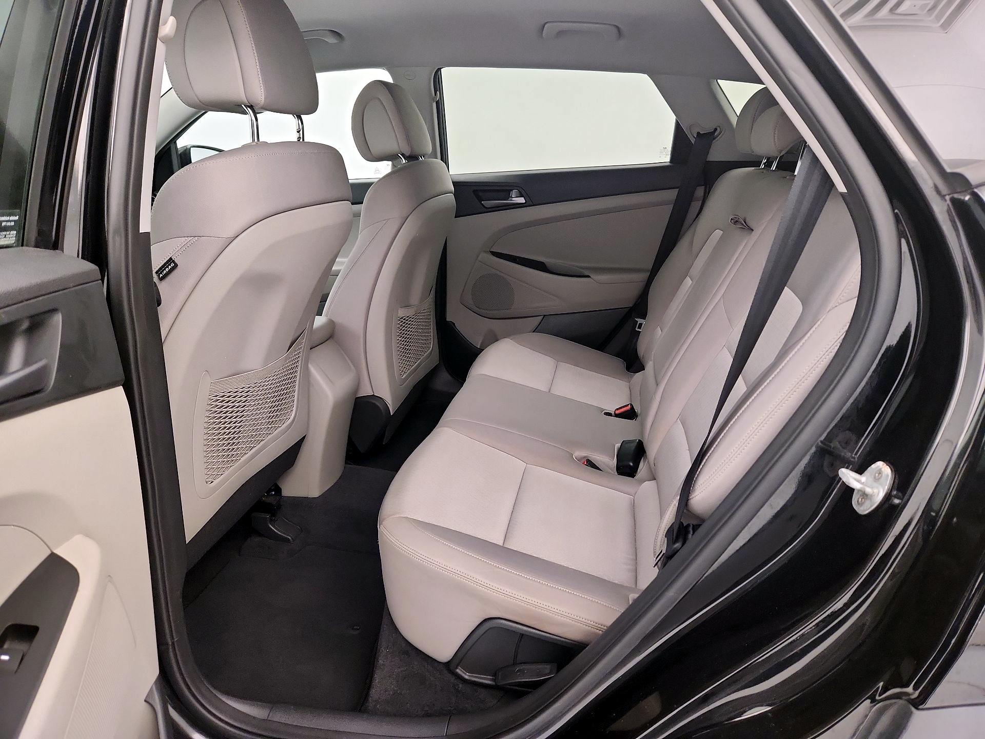 Thumbnail: 2016 Hyundai Tucson - 19