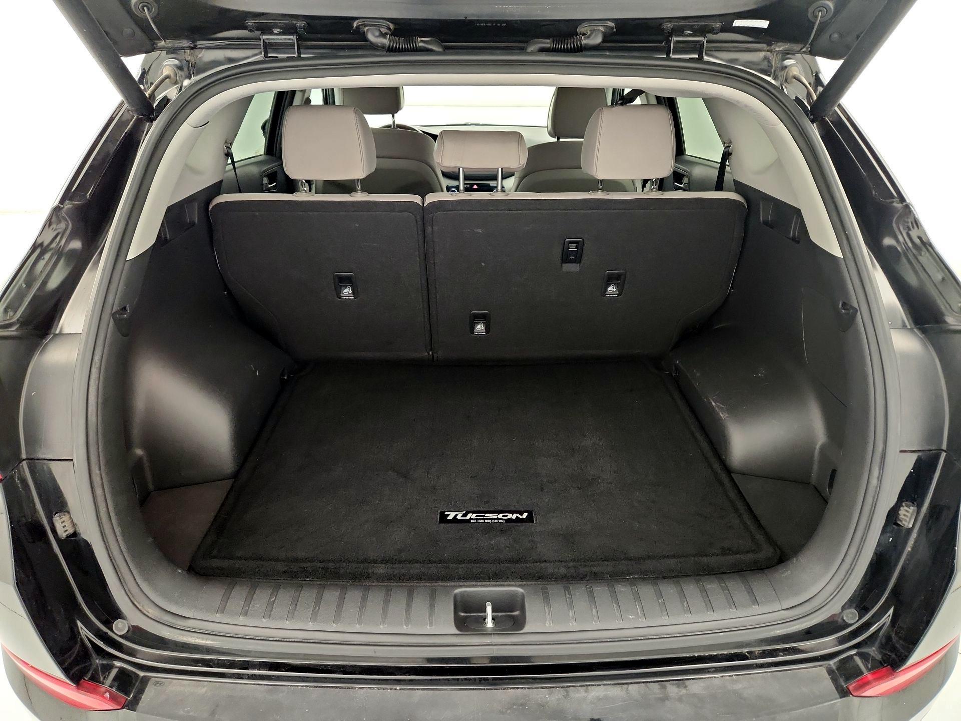 Thumbnail: 2016 Hyundai Tucson - 20