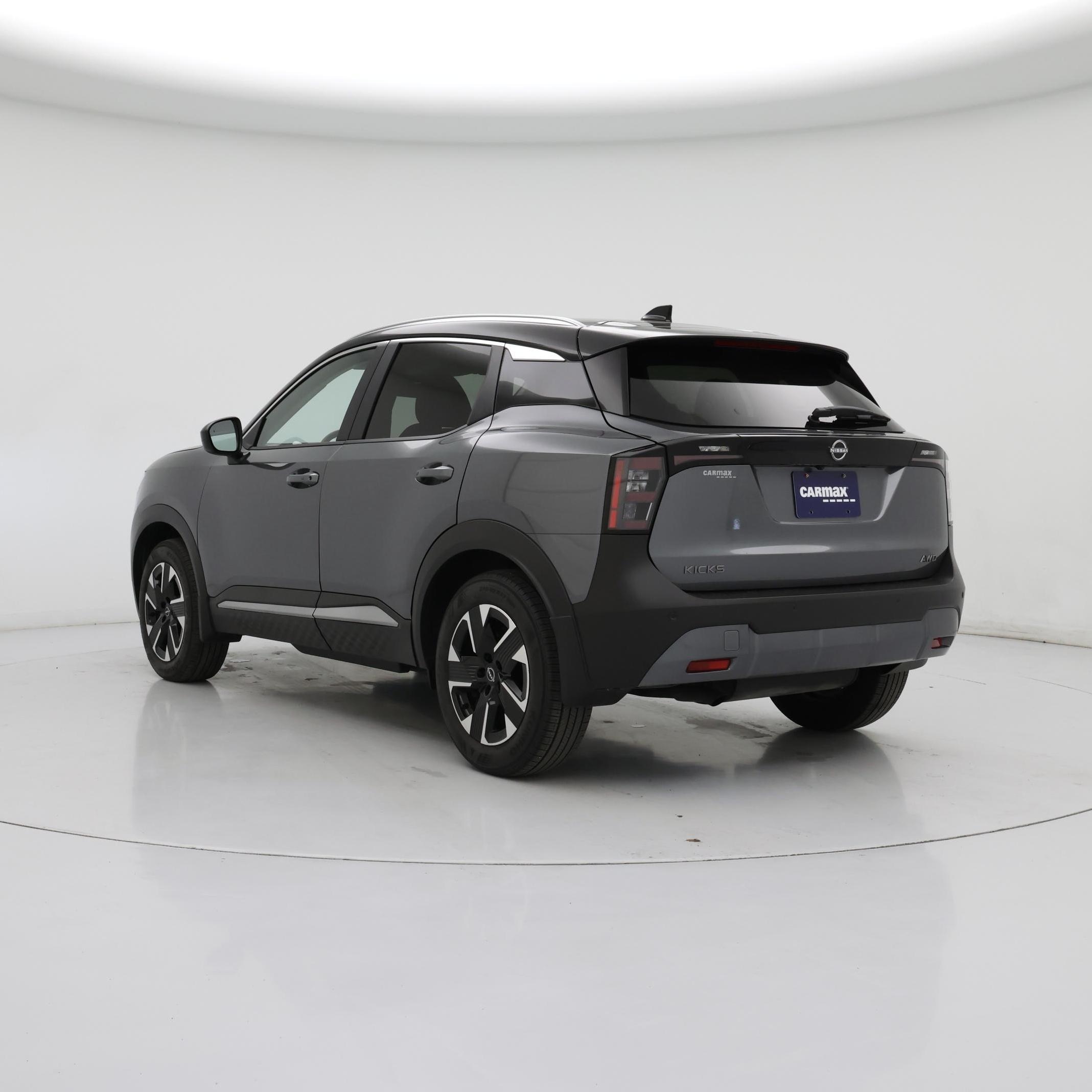 Thumbnail: 2025 Nissan Kicks - 2