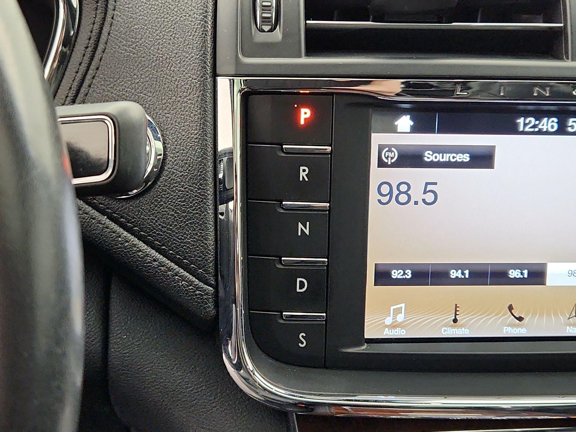 Thumbnail: 2017 Lincoln Continental - 18