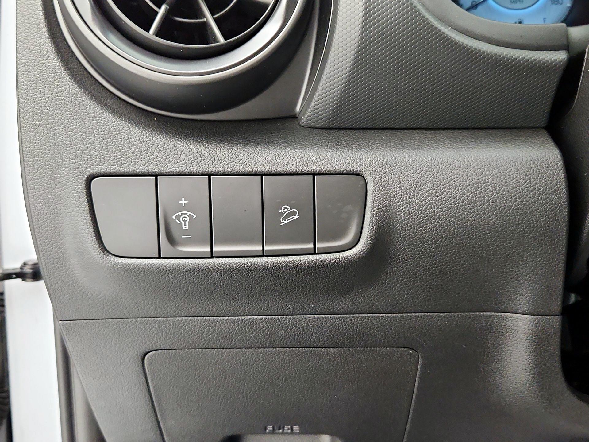 Thumbnail: 2022 Hyundai Kona - 13