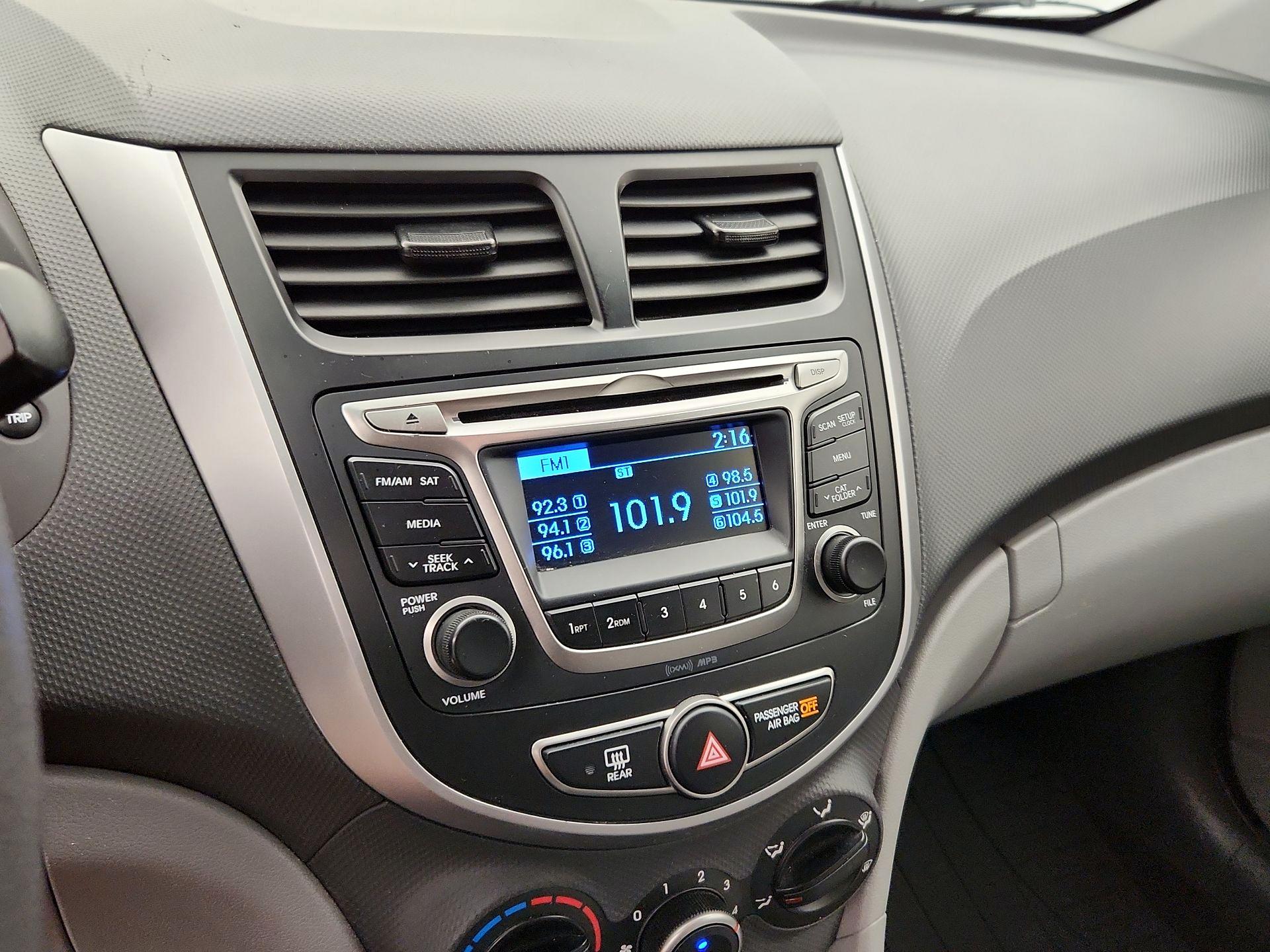 Thumbnail: 2017 Hyundai Accent - 14