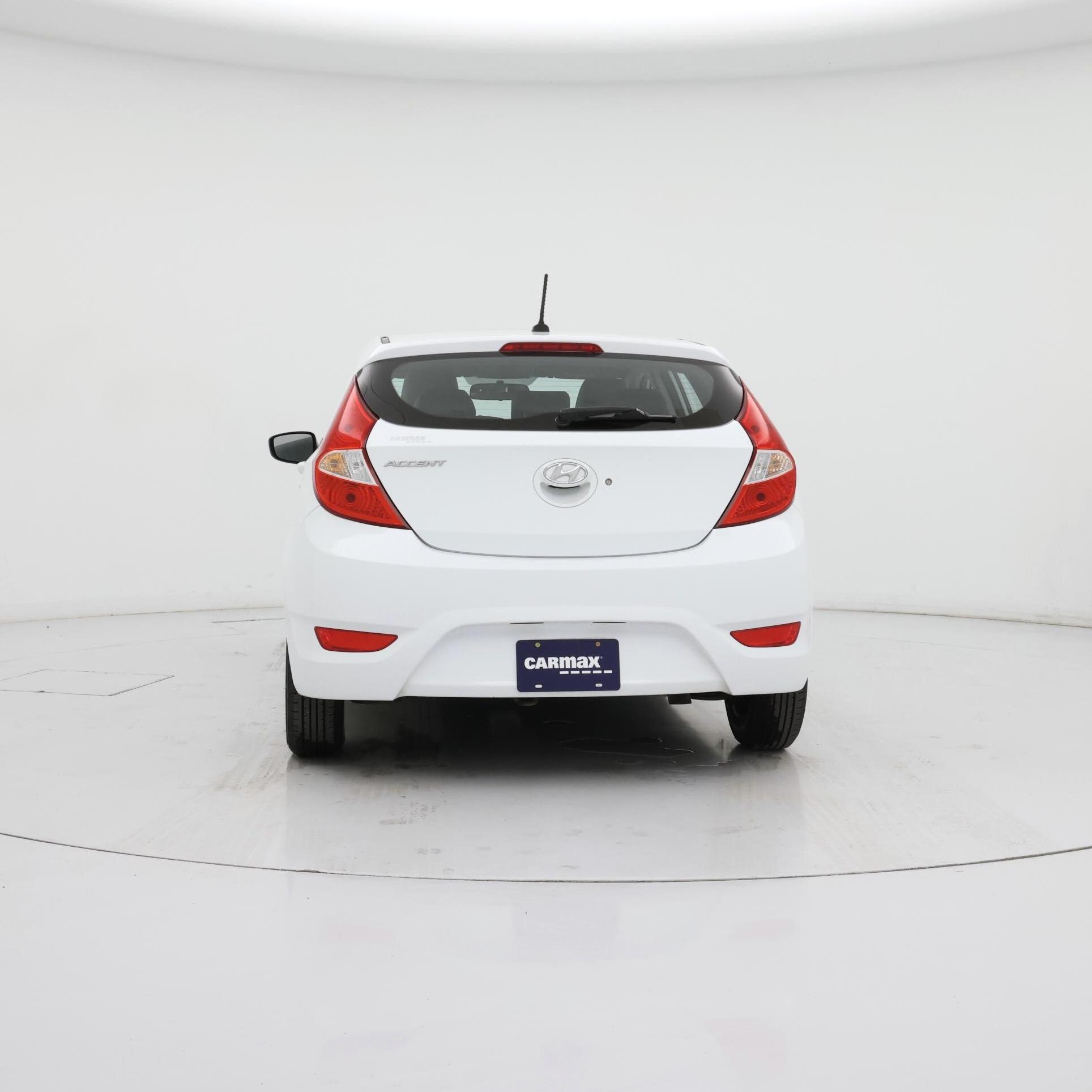 Thumbnail: 2017 Hyundai Accent - 6