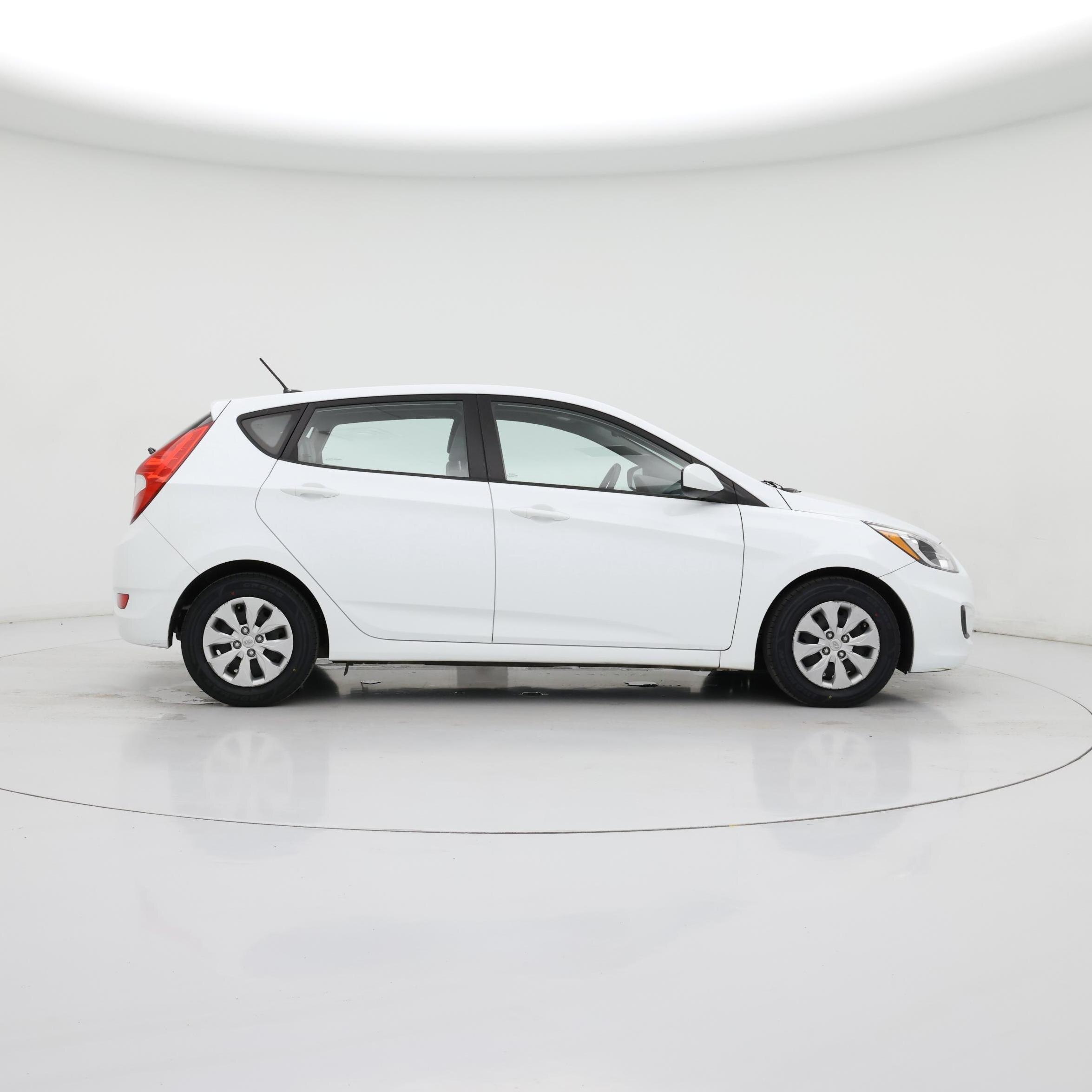 Thumbnail: 2017 Hyundai Accent - 7