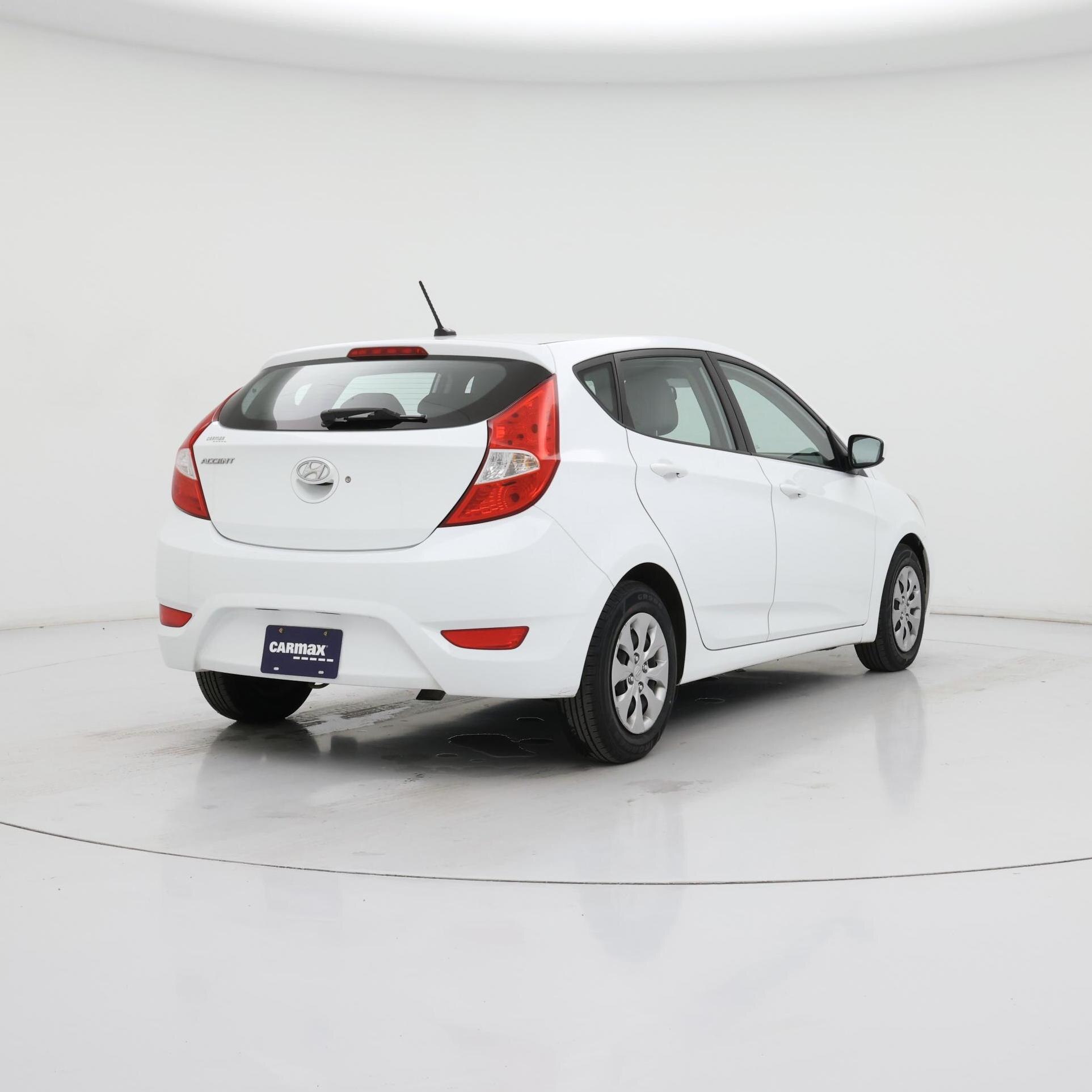 Thumbnail: 2017 Hyundai Accent - 8