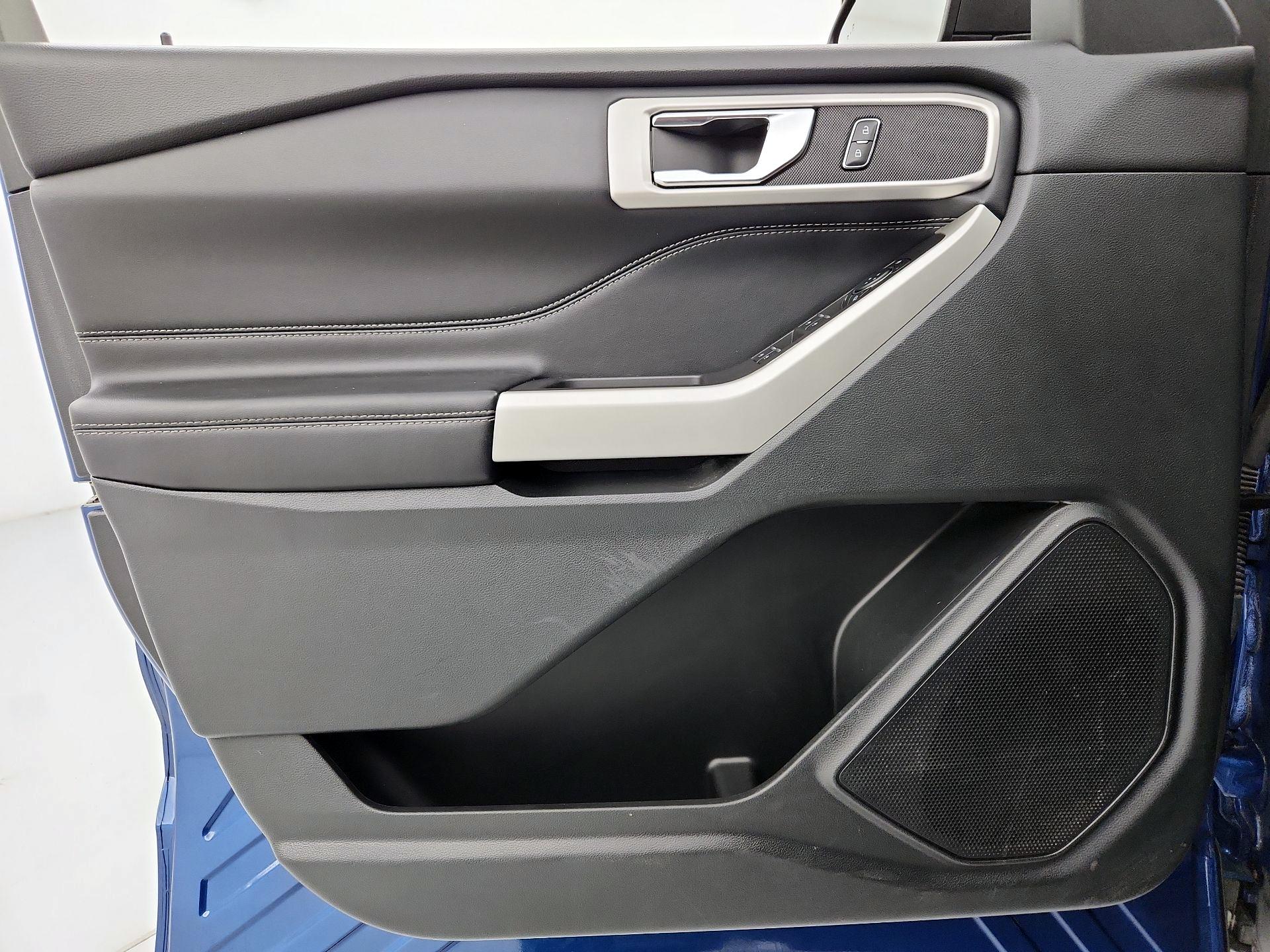 Thumbnail: 2021 Ford Explorer - 12