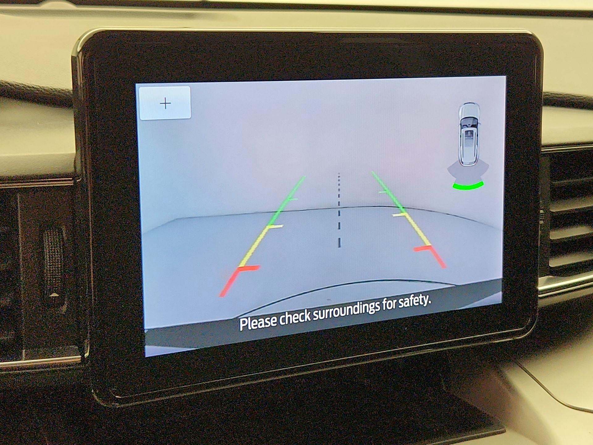 Thumbnail: 2021 Ford Explorer - 14