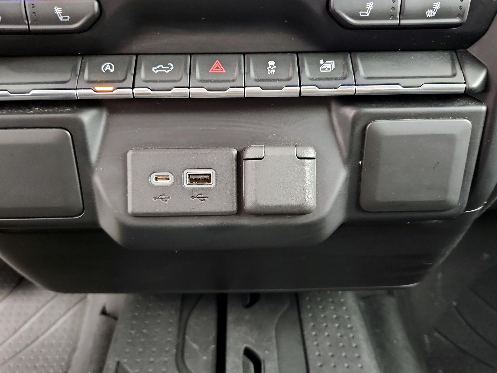 Thumbnail: 2020 Chevrolet Silverado 1500 - 18