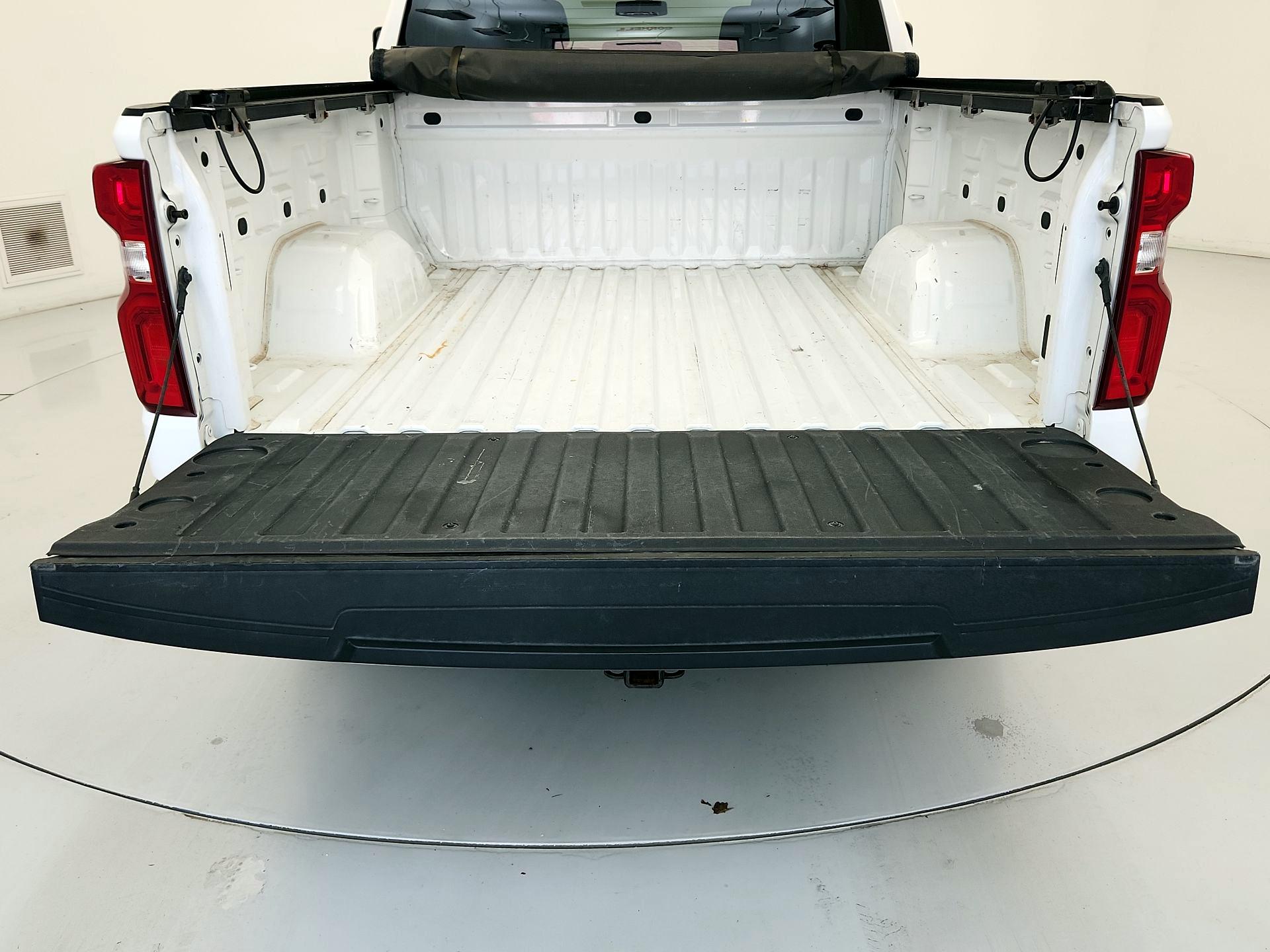 Thumbnail: 2020 Chevrolet Silverado 1500 - 20