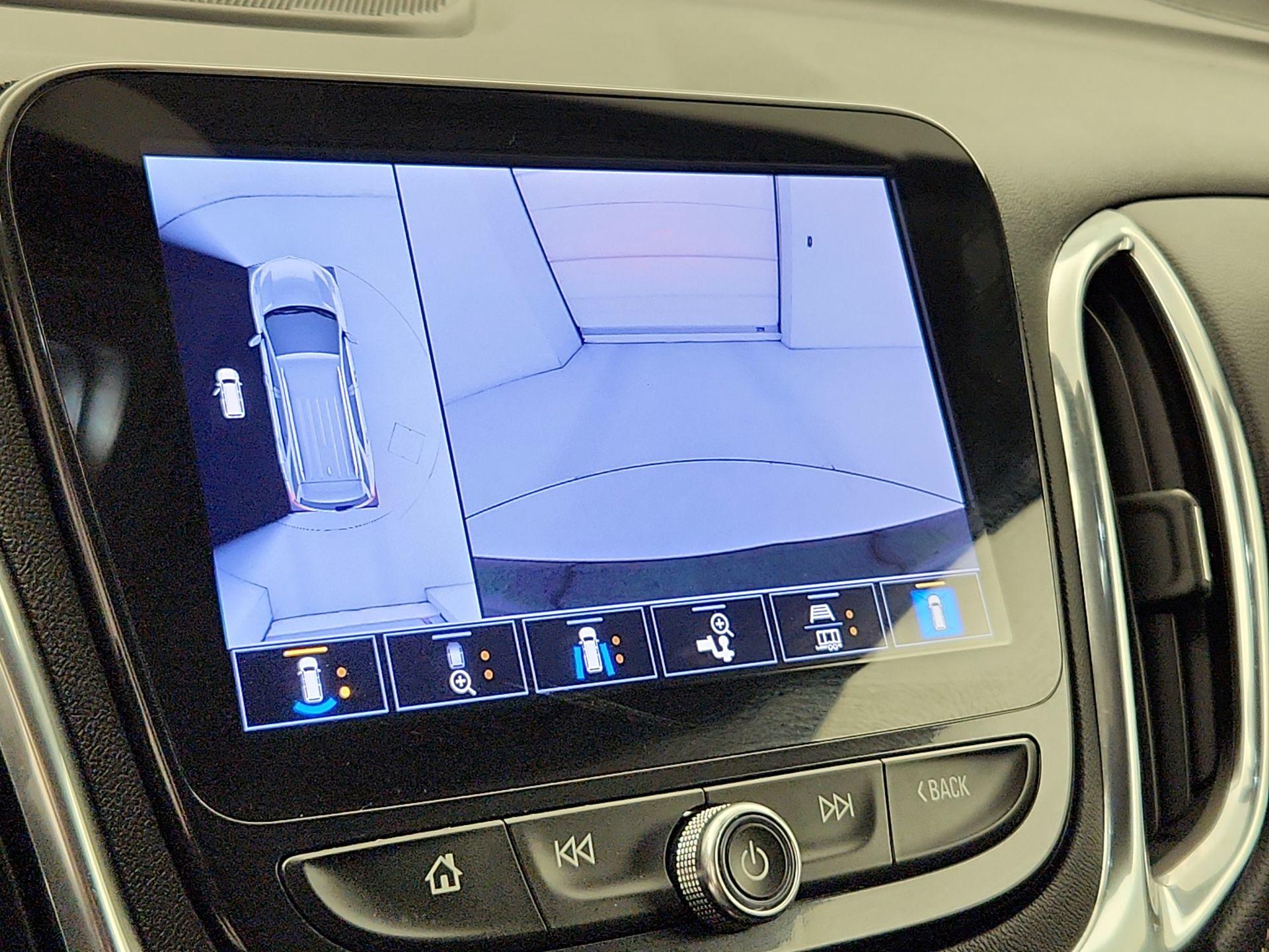 Thumbnail: 2022 Chevrolet Equinox - 14