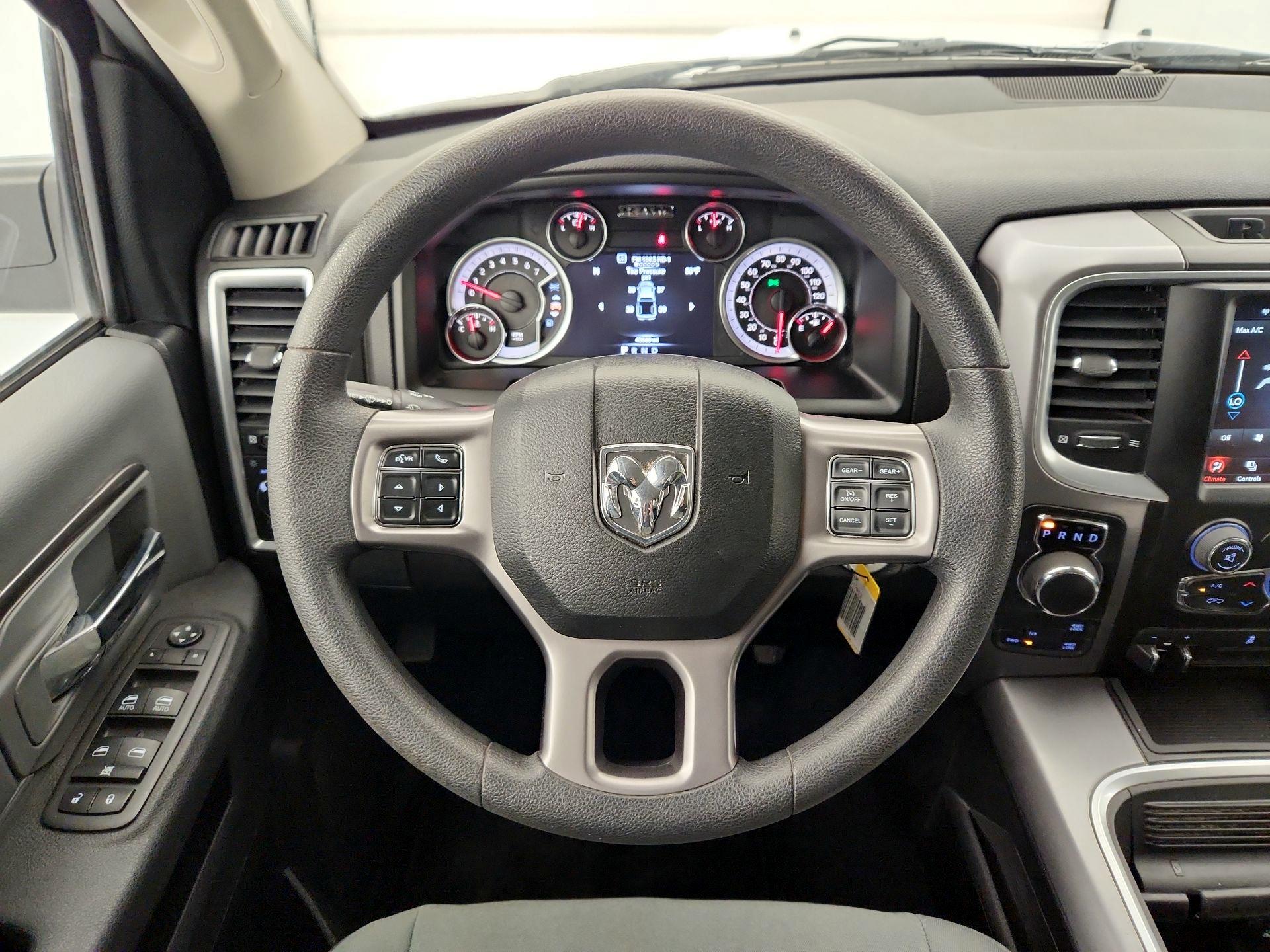 Thumbnail: 2023 RAM 1500 Classic - 10