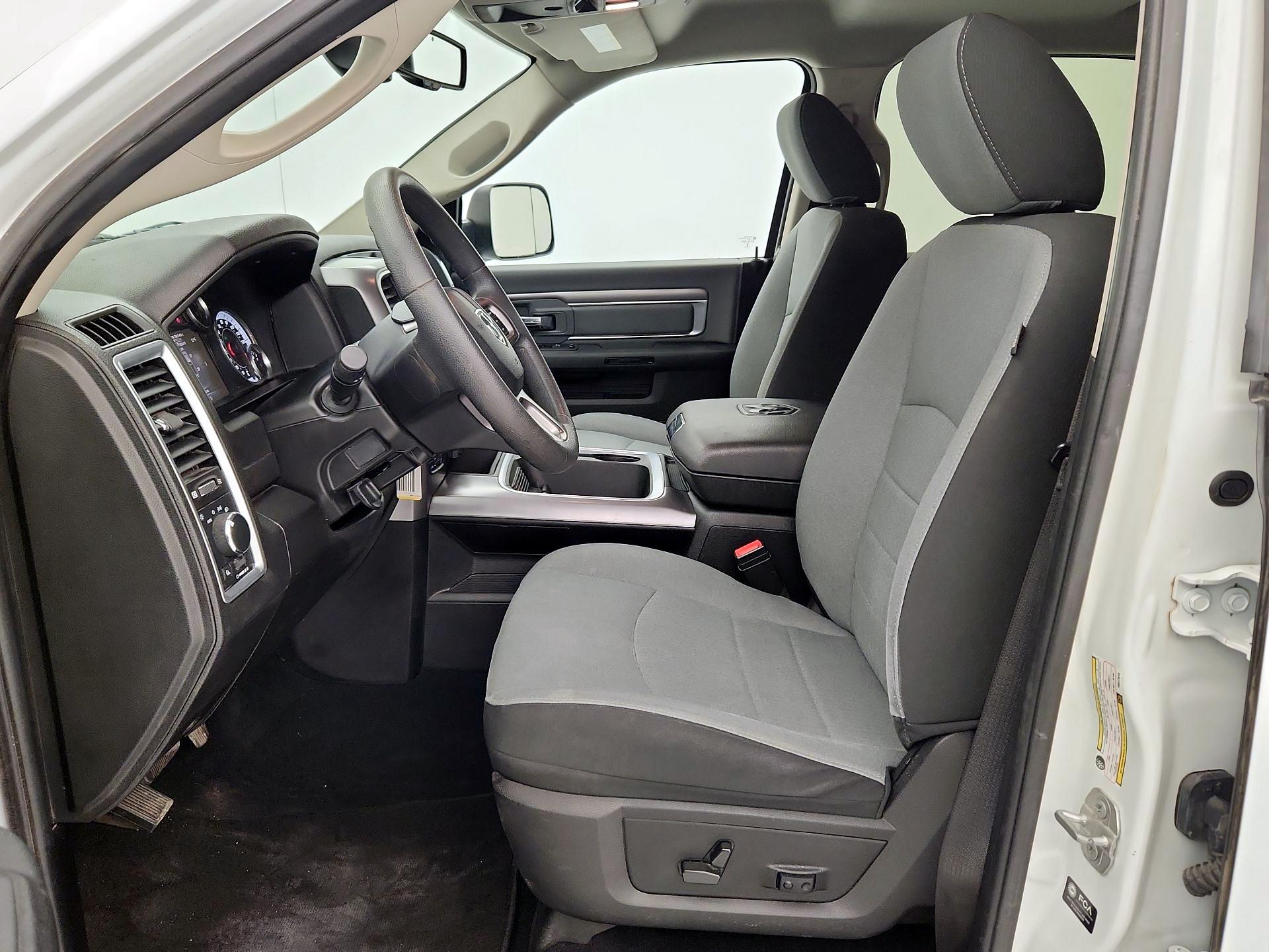 Thumbnail: 2023 RAM 1500 Classic - 11