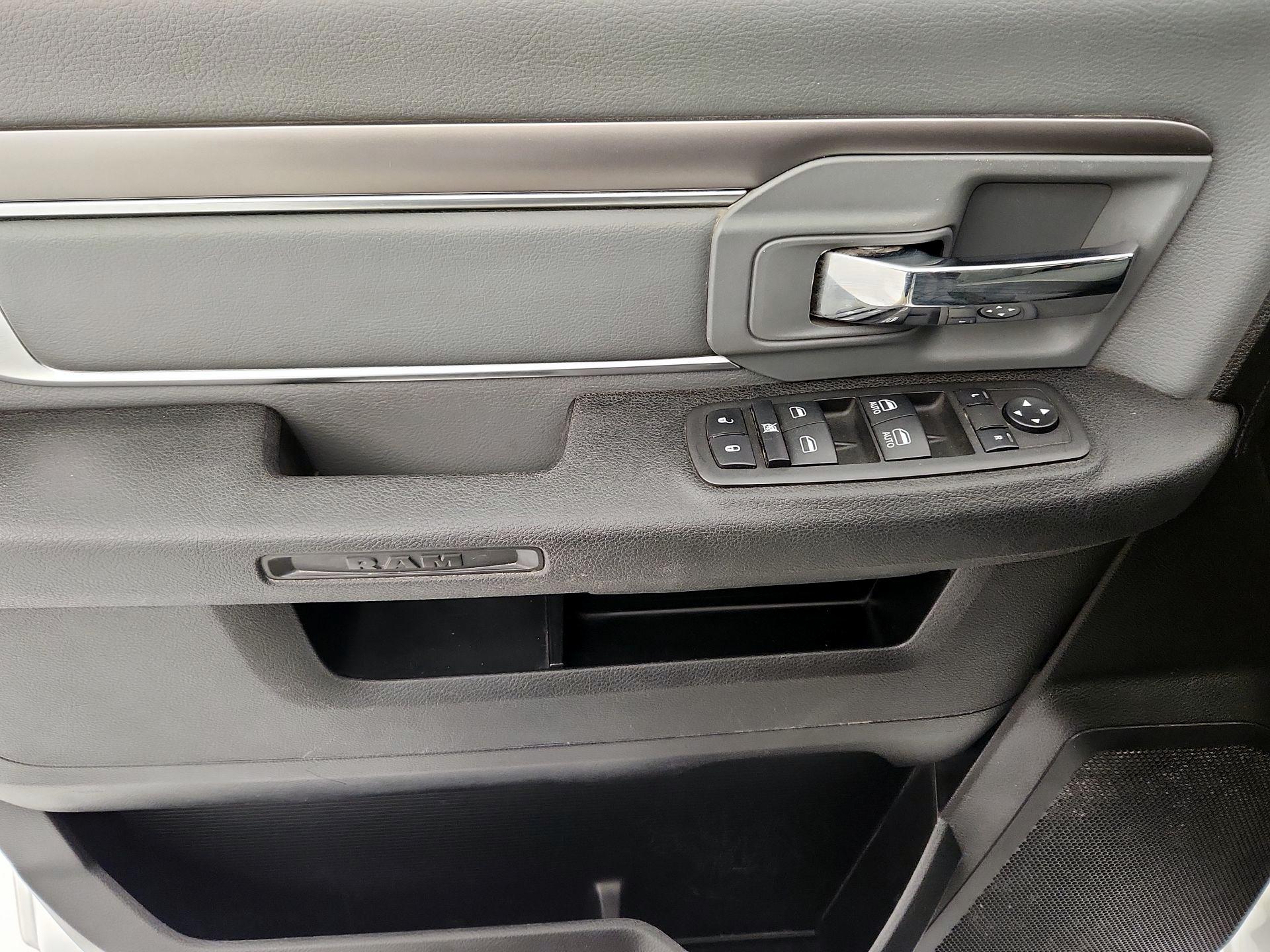 Thumbnail: 2023 RAM 1500 Classic - 12