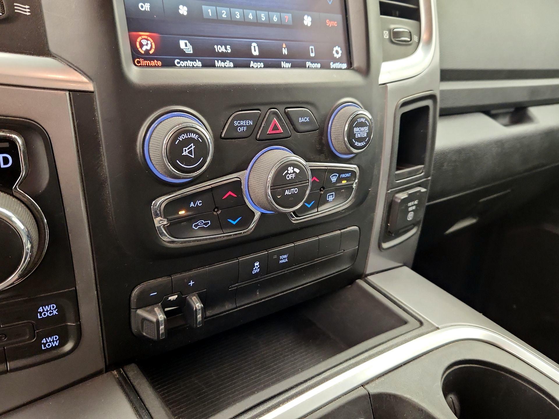 Thumbnail: 2023 RAM 1500 Classic - 17