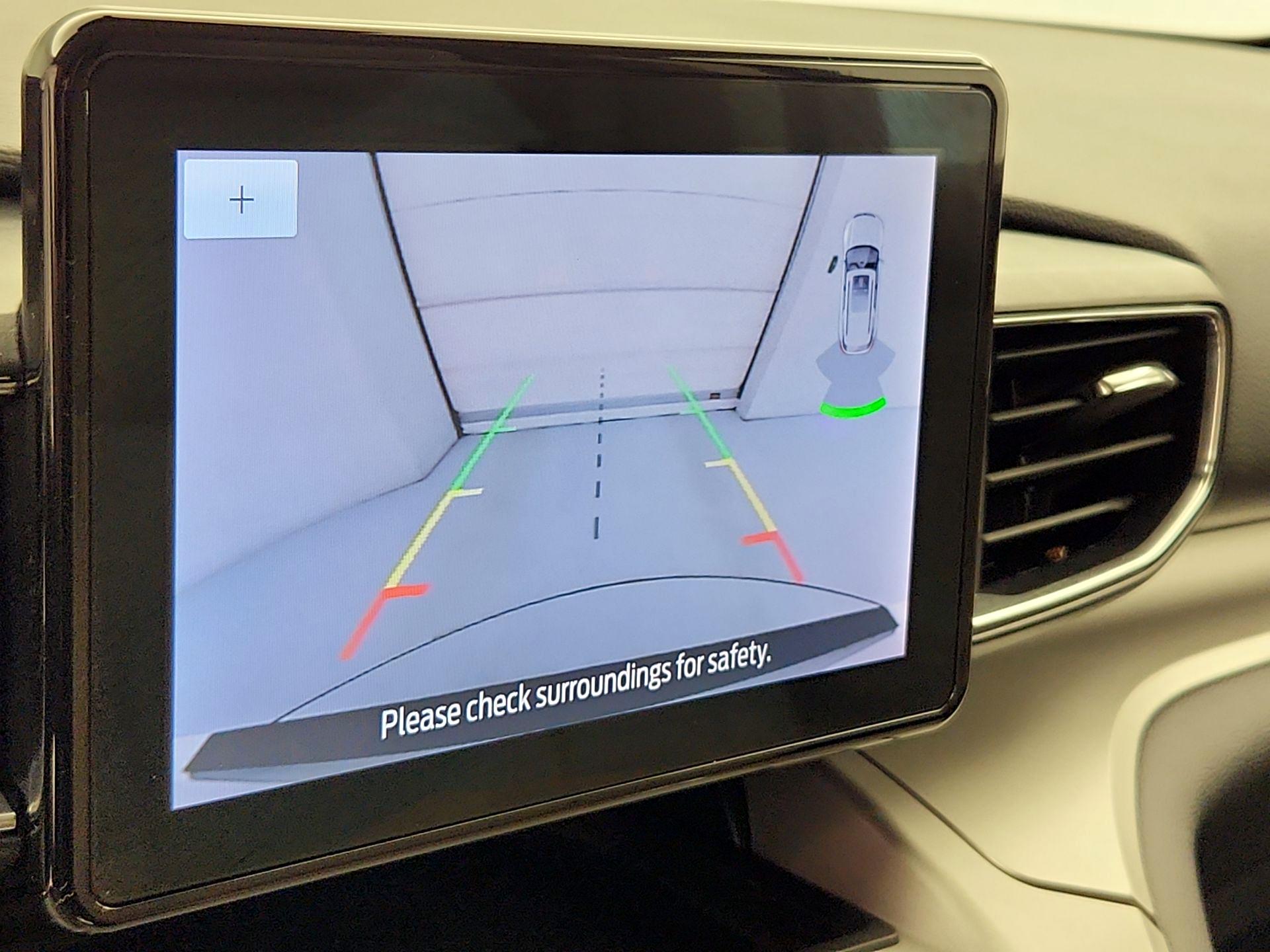 Thumbnail: 2021 Ford Explorer - 14