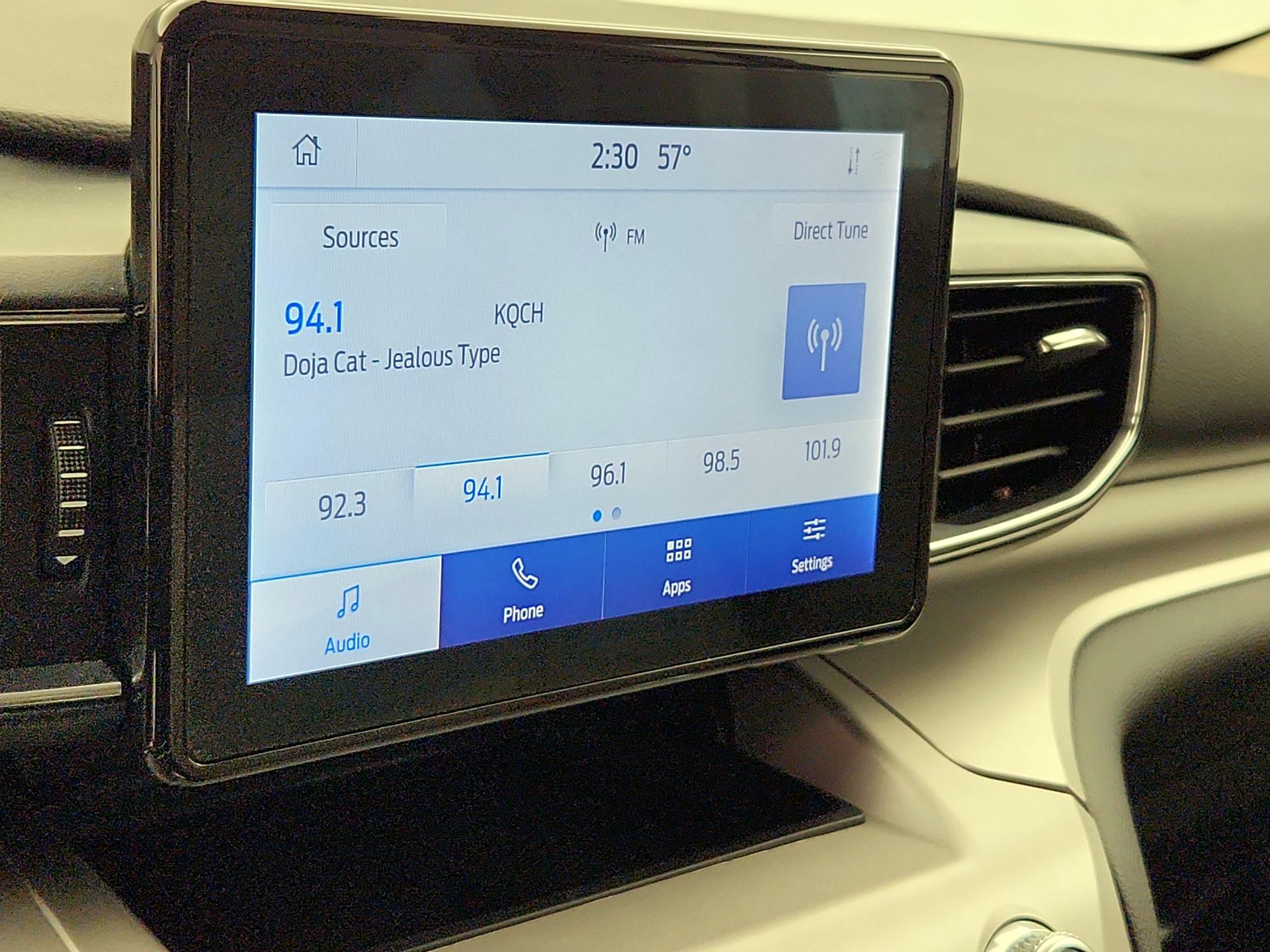 Thumbnail: 2021 Ford Explorer - 15