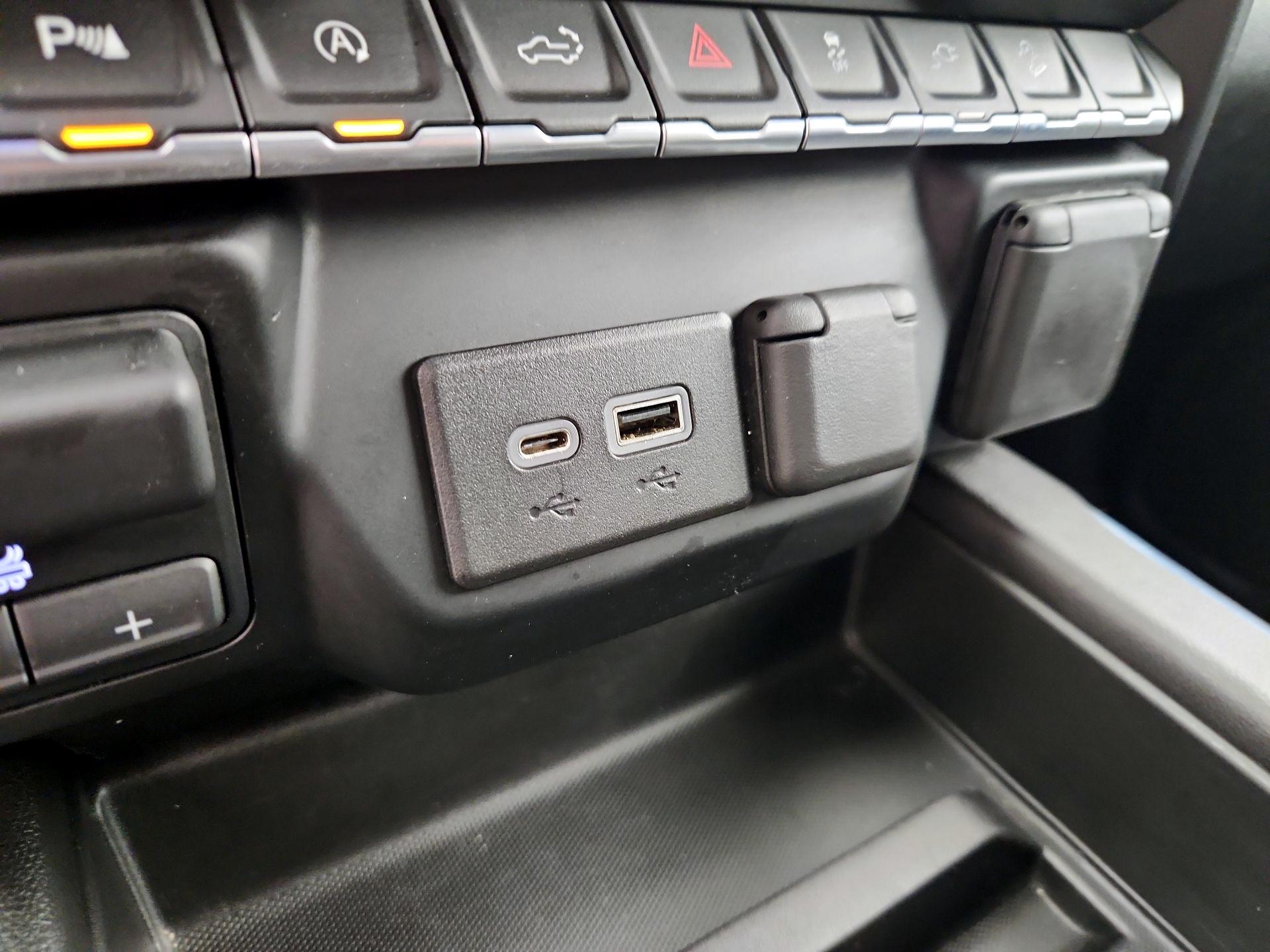 Thumbnail: 2021 Chevrolet Silverado 1500 - 18