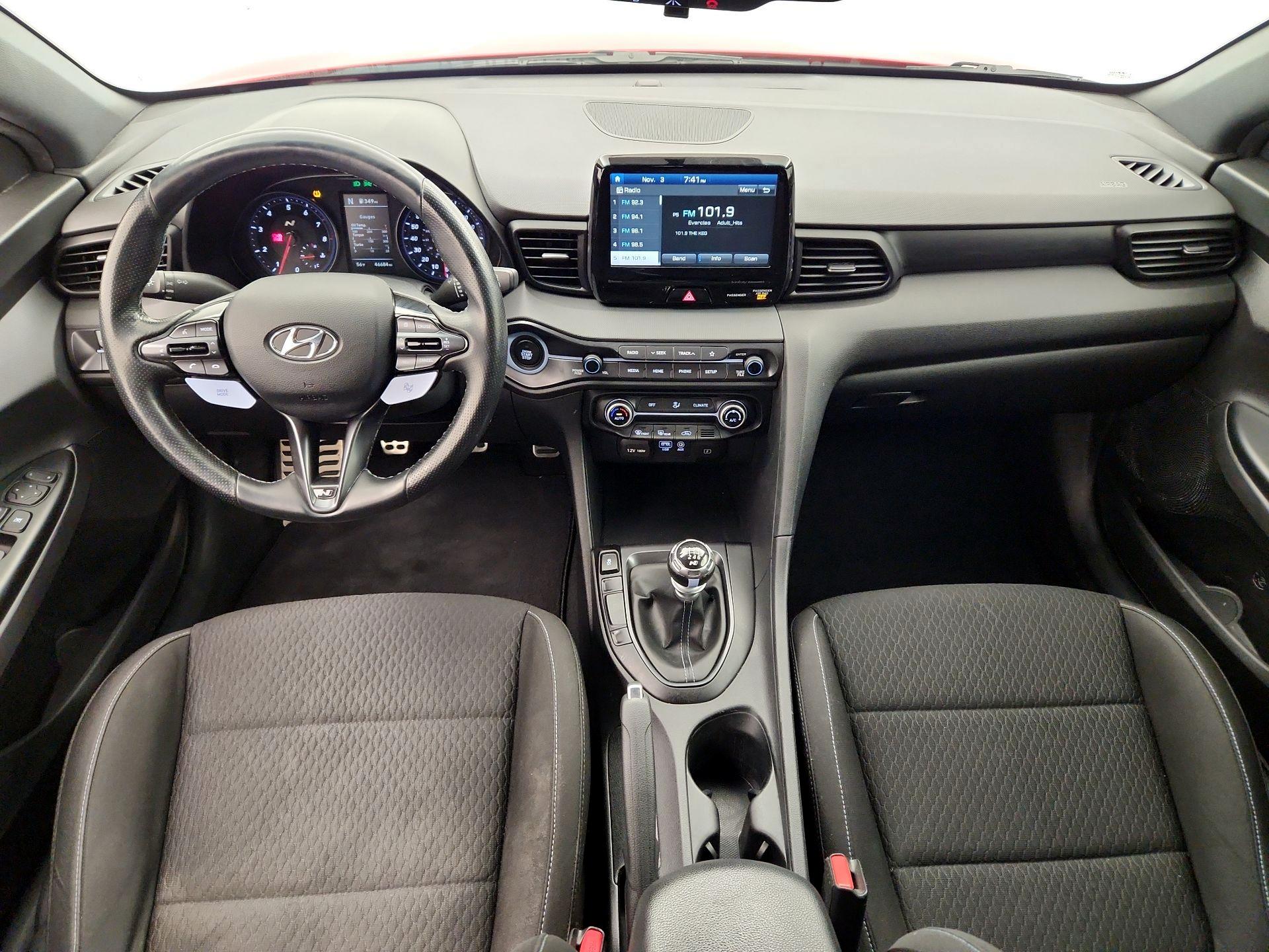 Thumbnail: 2019 Hyundai Veloster - 9