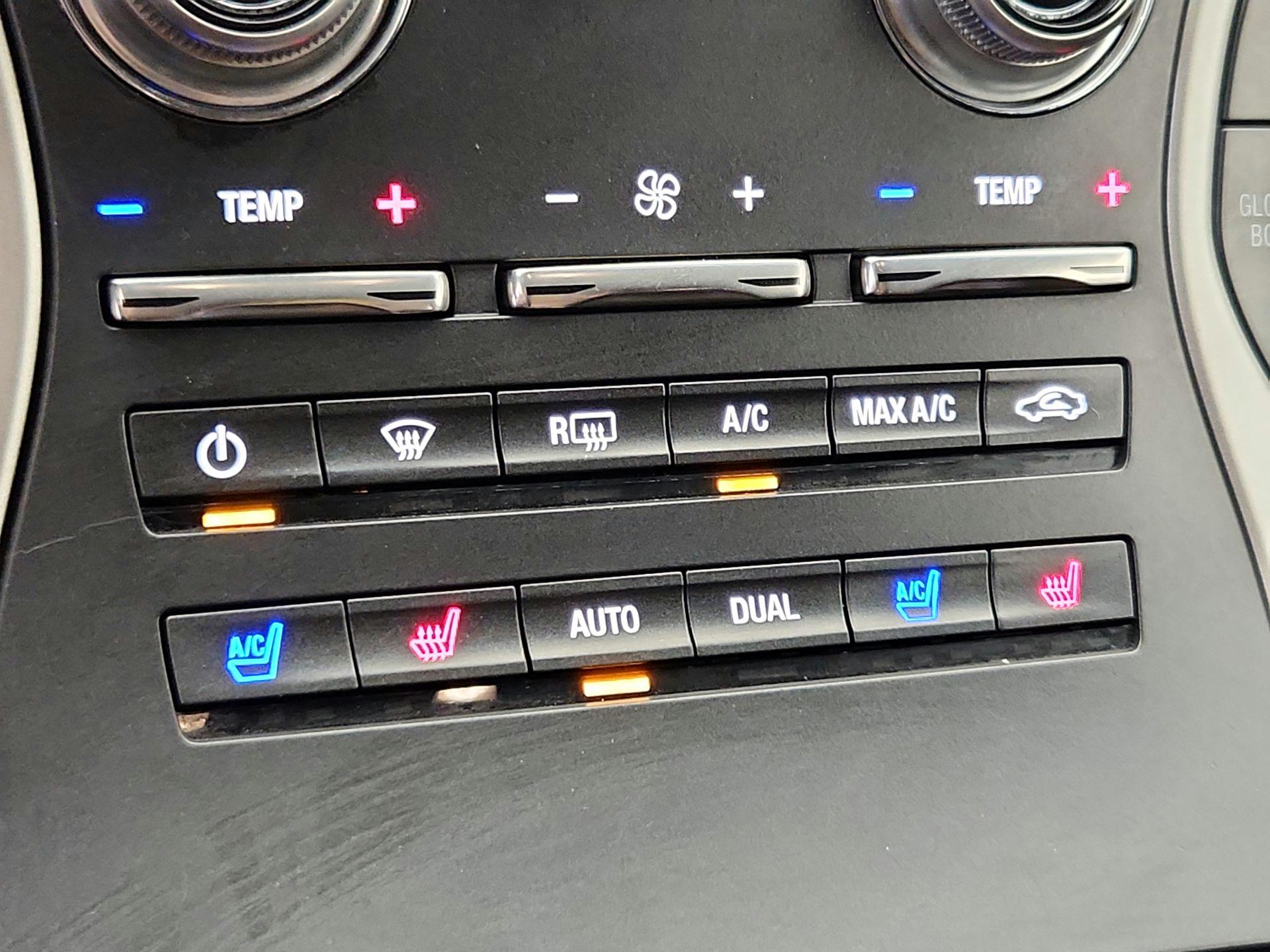 Thumbnail: 2016 Lincoln MKX - 17