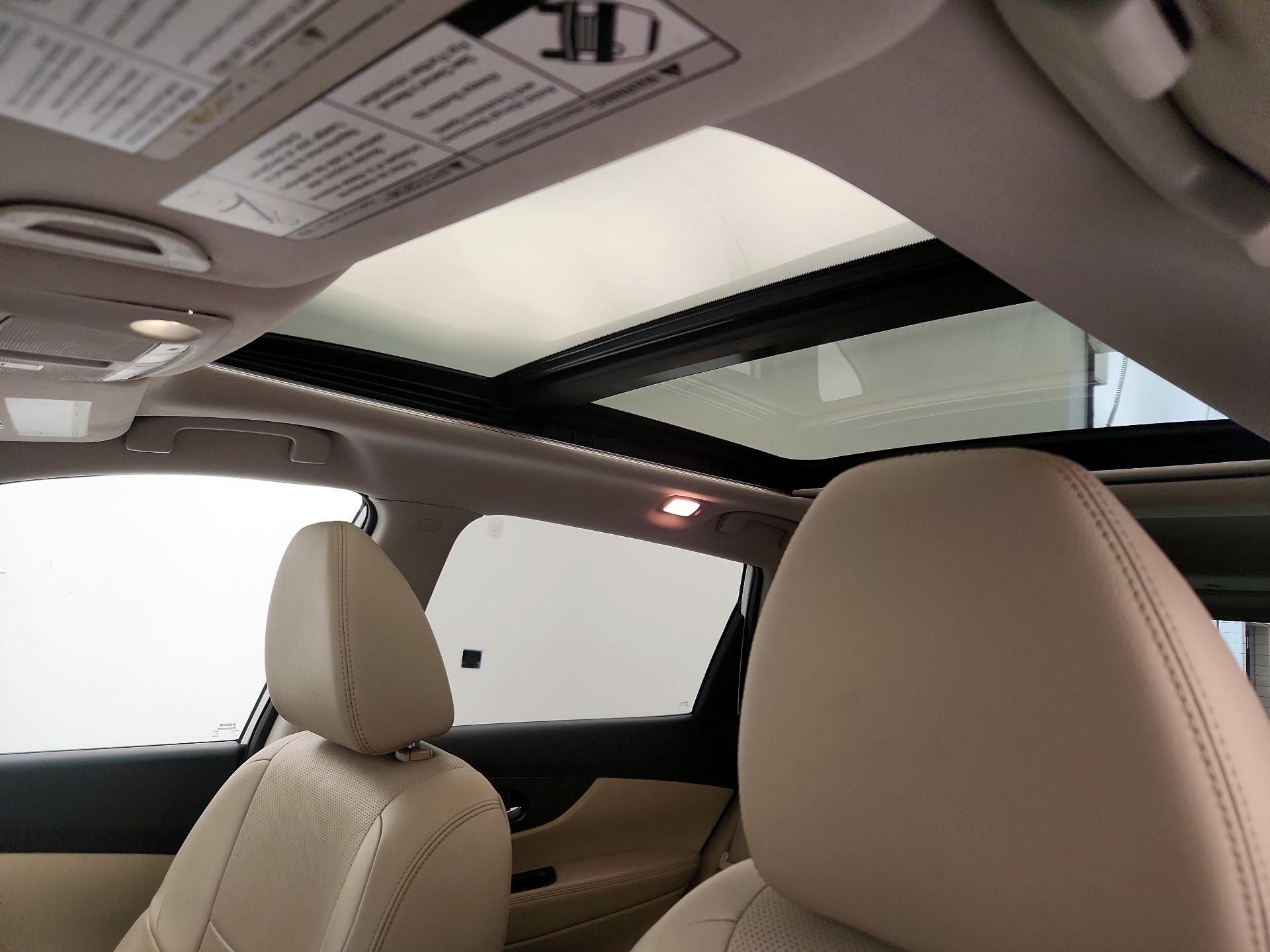 Thumbnail: 2016 Nissan Rogue - 20