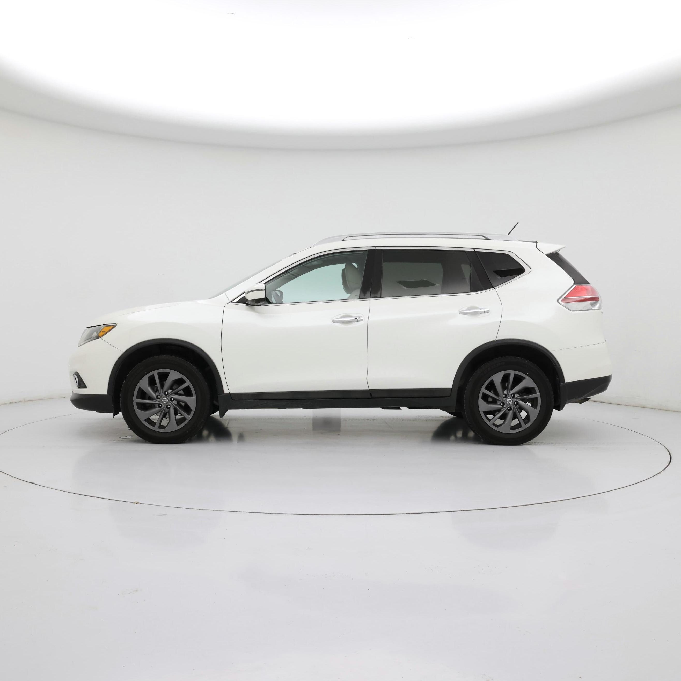Thumbnail: 2016 Nissan Rogue - 3