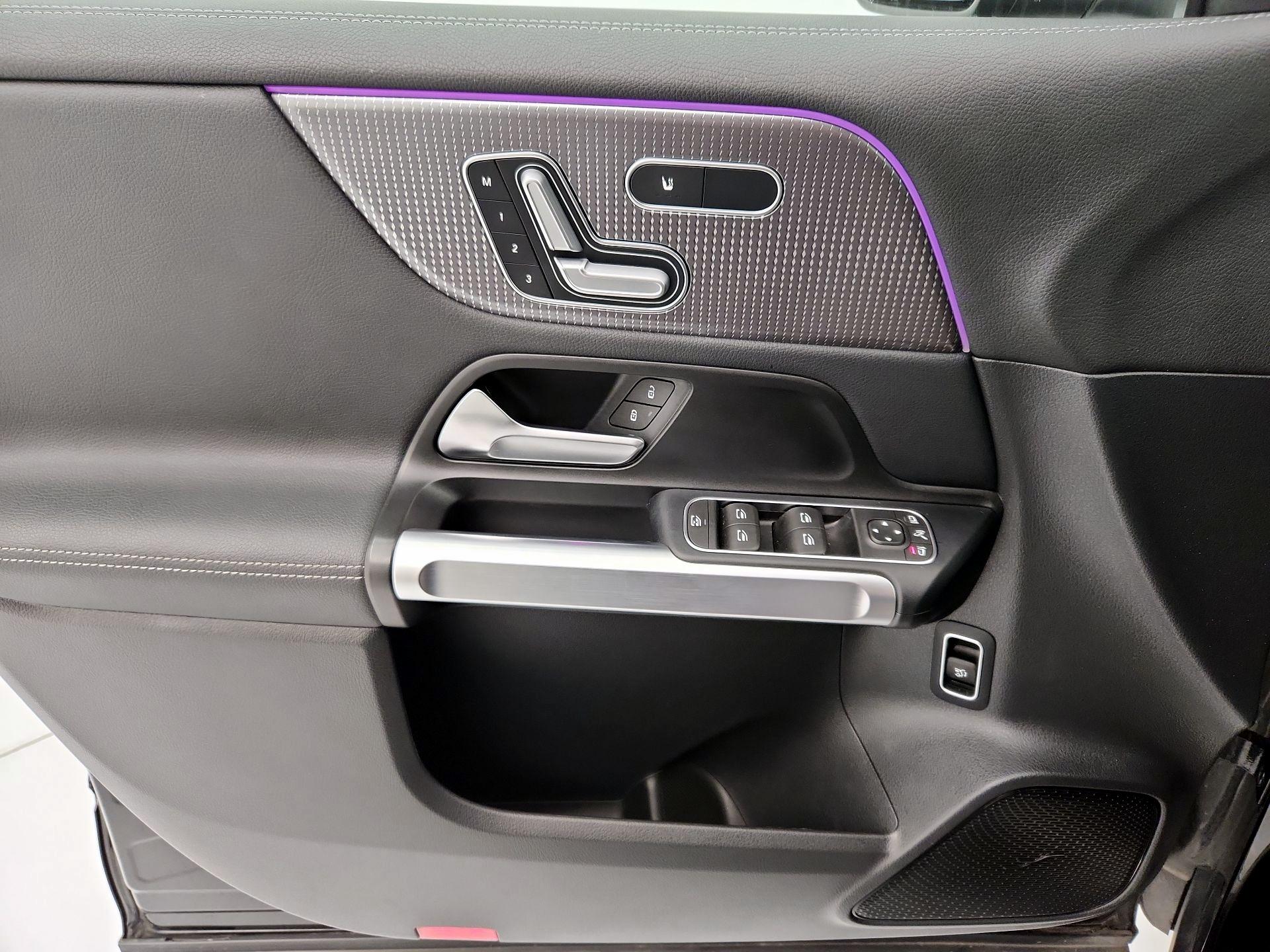 Thumbnail: 2023 Mercedes-Benz EQB - 12