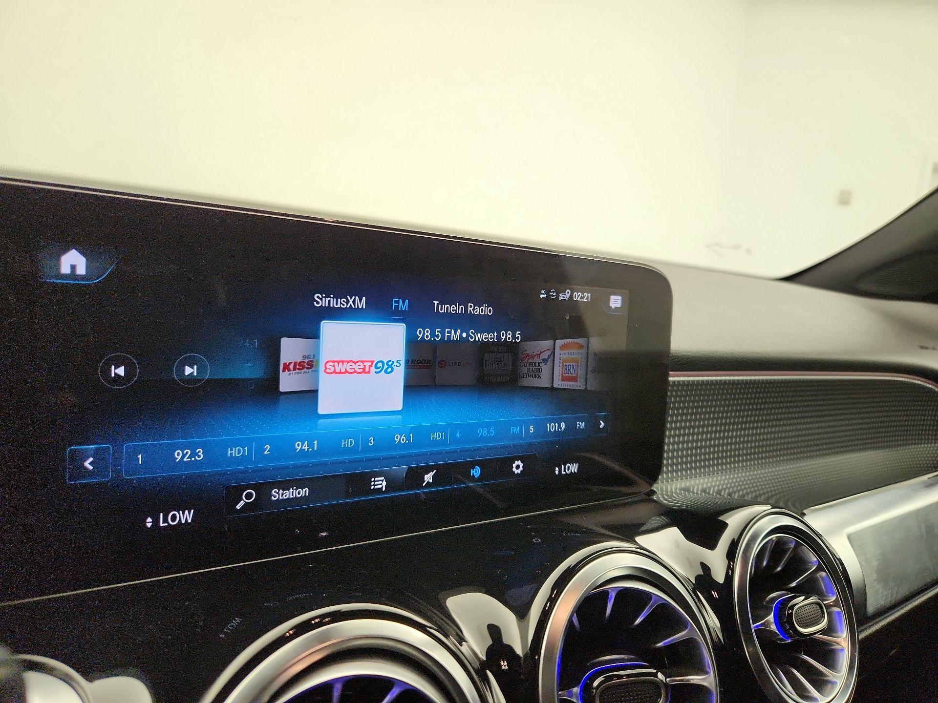 Thumbnail: 2023 Mercedes-Benz EQB - 16