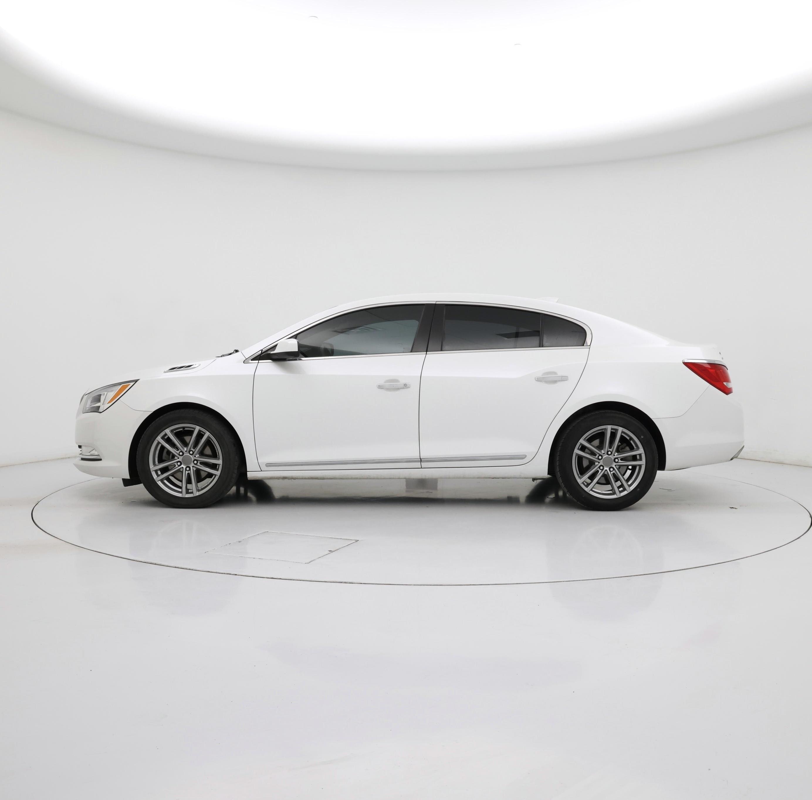 Thumbnail: 2016 Buick LaCrosse - 3