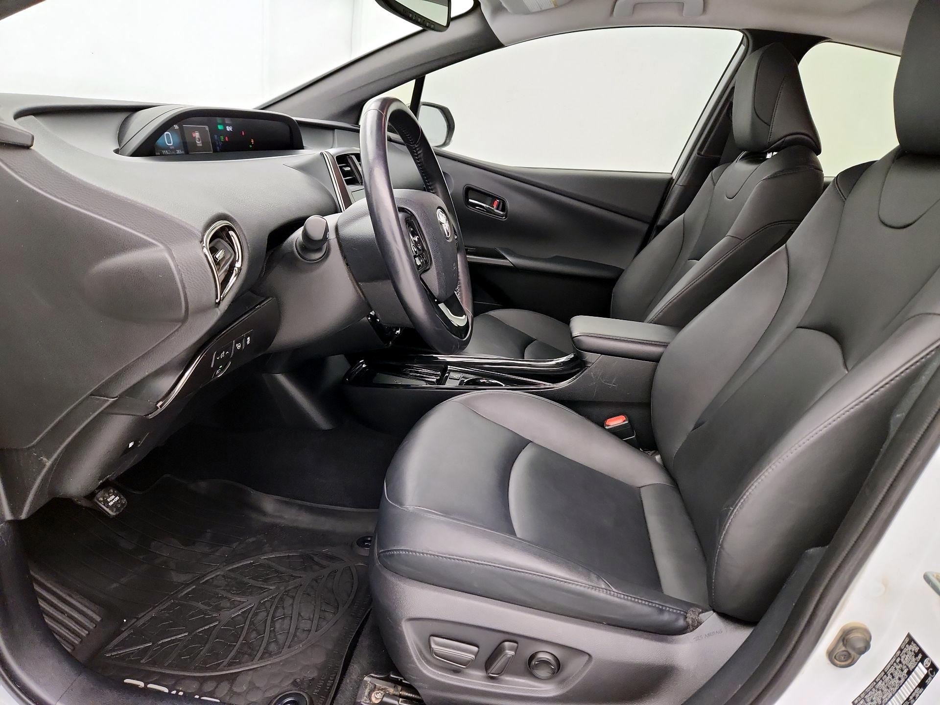 Thumbnail: 2021 Toyota Prius - 11