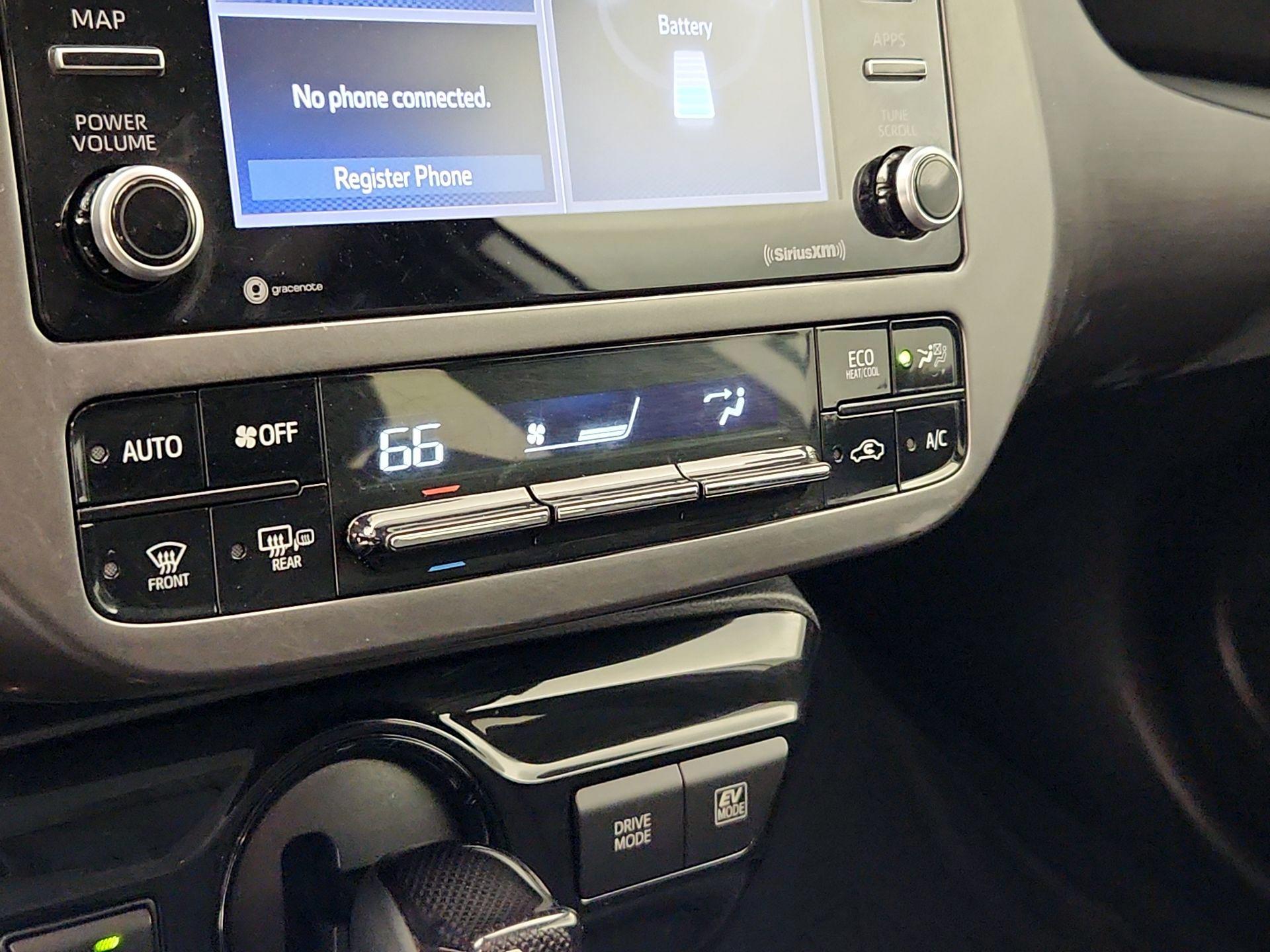 Thumbnail: 2021 Toyota Prius - 16