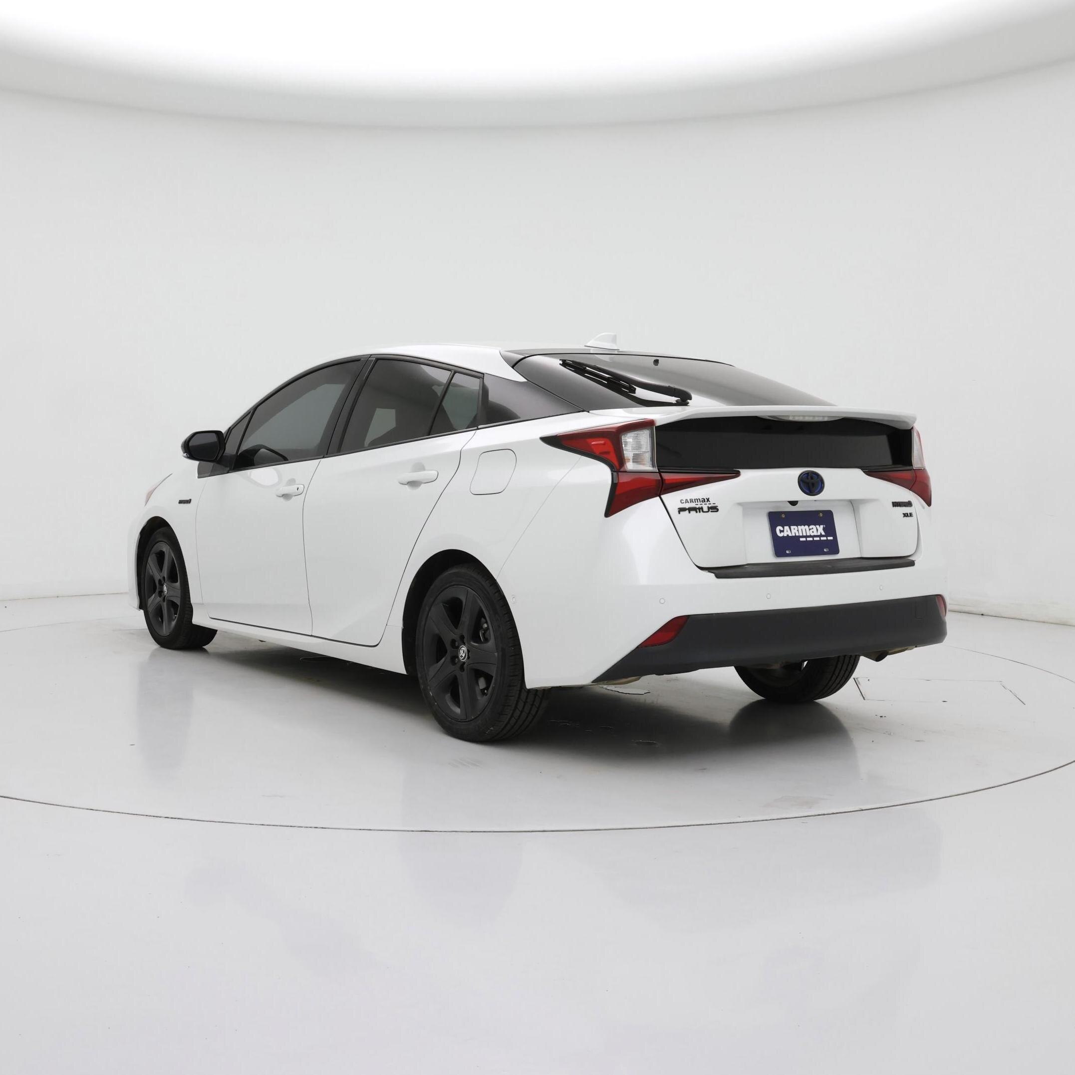 Thumbnail: 2021 Toyota Prius - 2