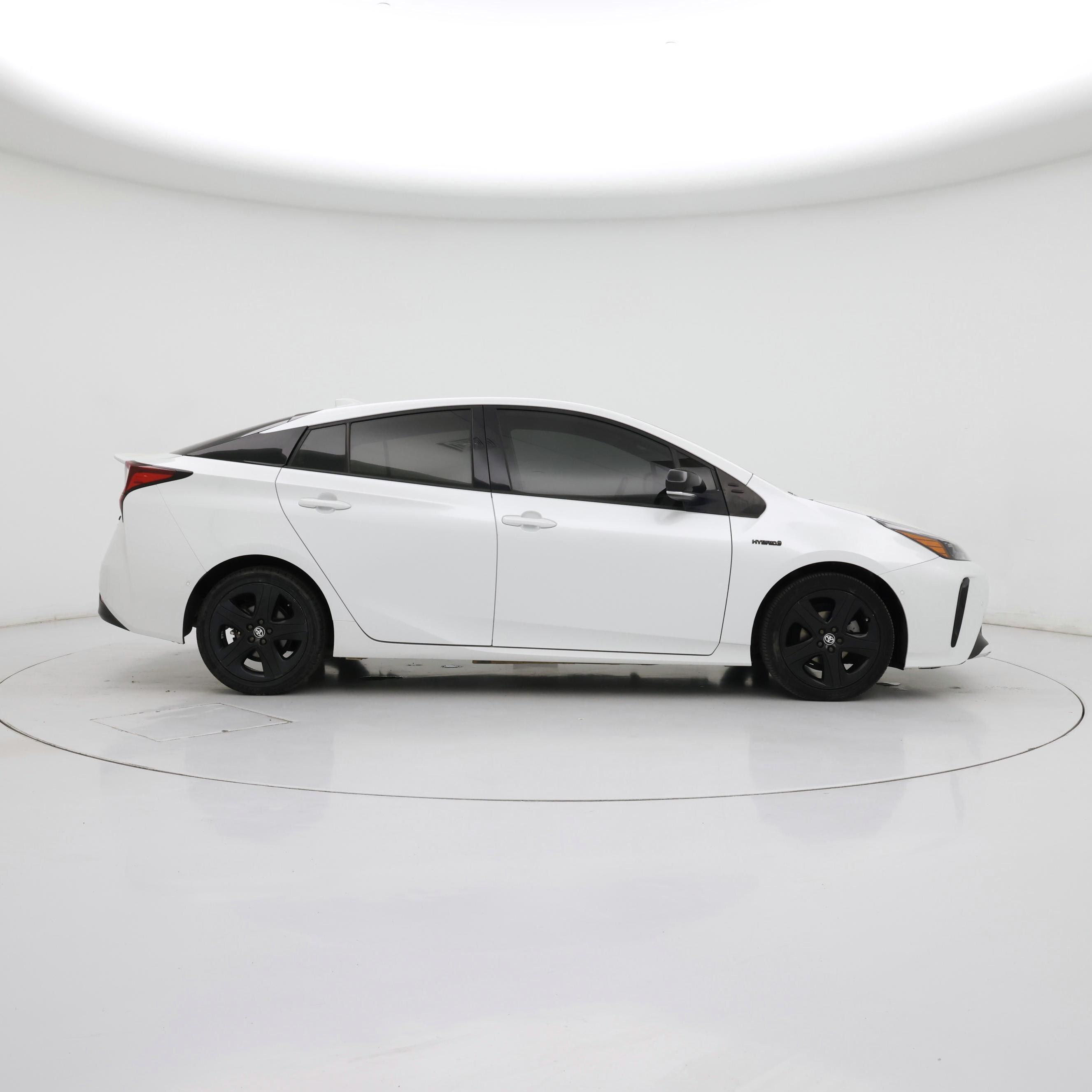 Thumbnail: 2021 Toyota Prius - 7