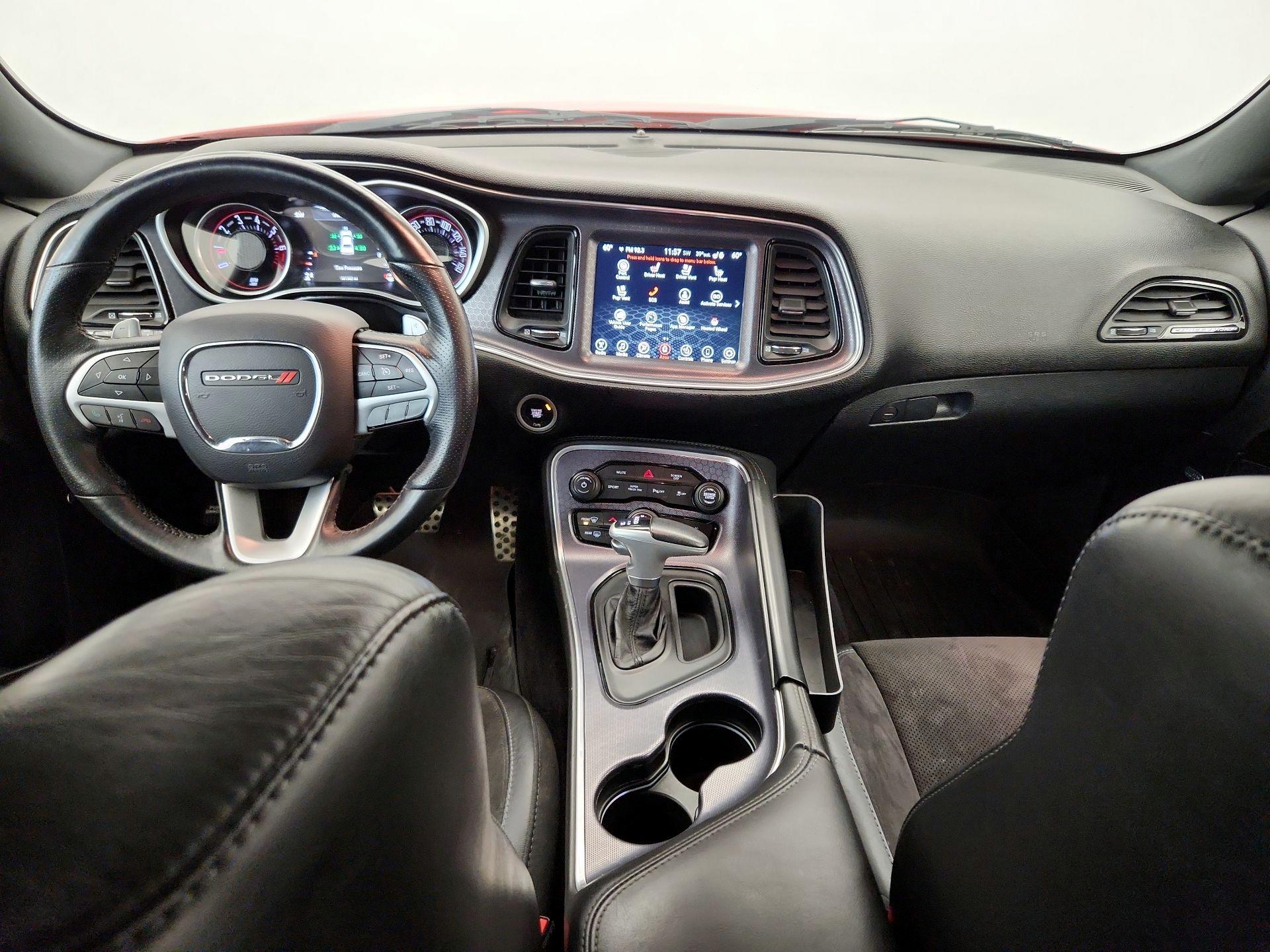 Thumbnail: 2017 Dodge Challenger - 9