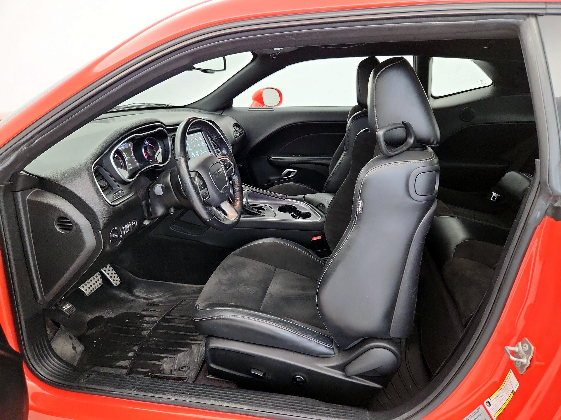 Thumbnail: 2017 Dodge Challenger - 11