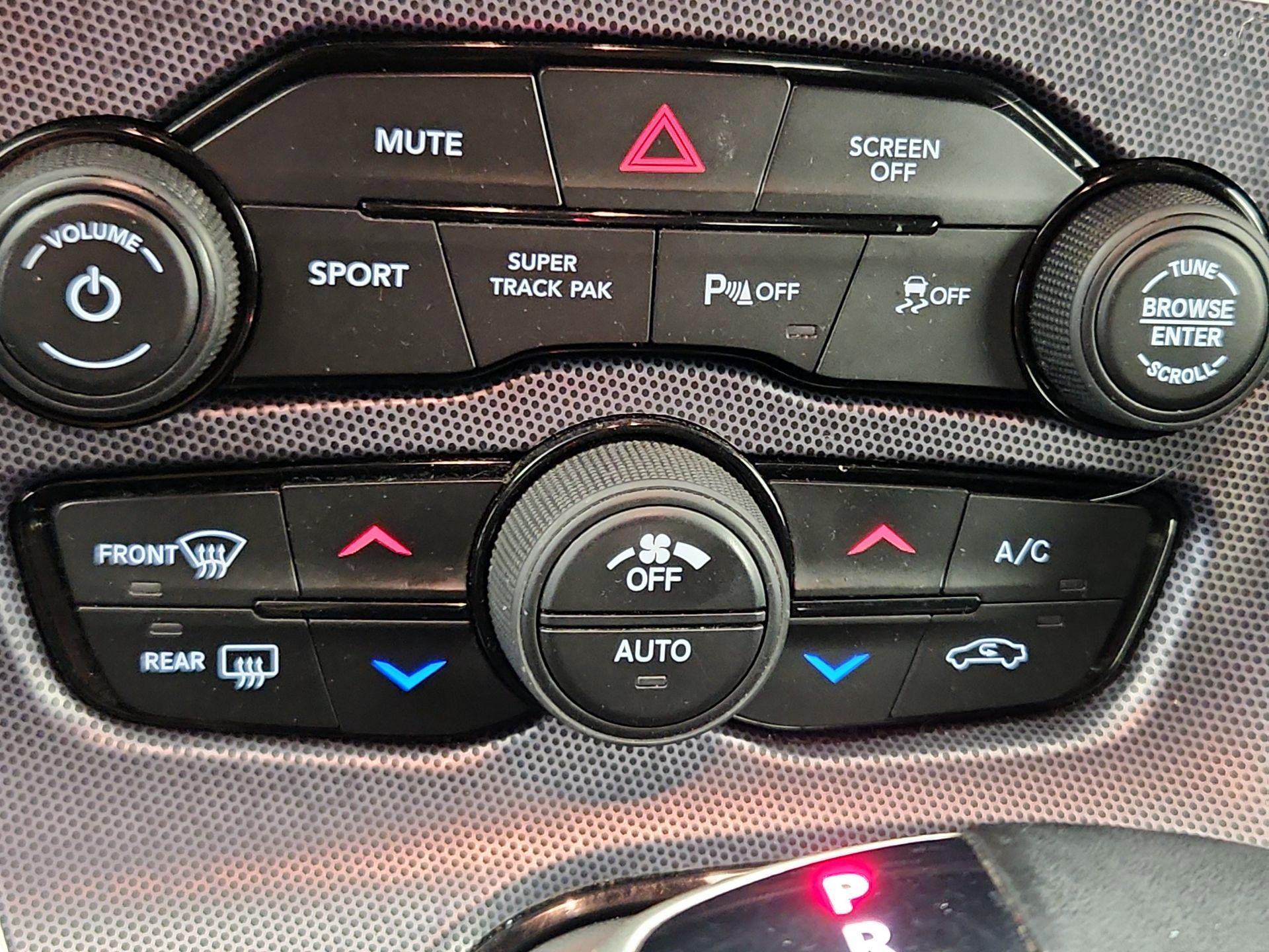 Thumbnail: 2017 Dodge Challenger - 16