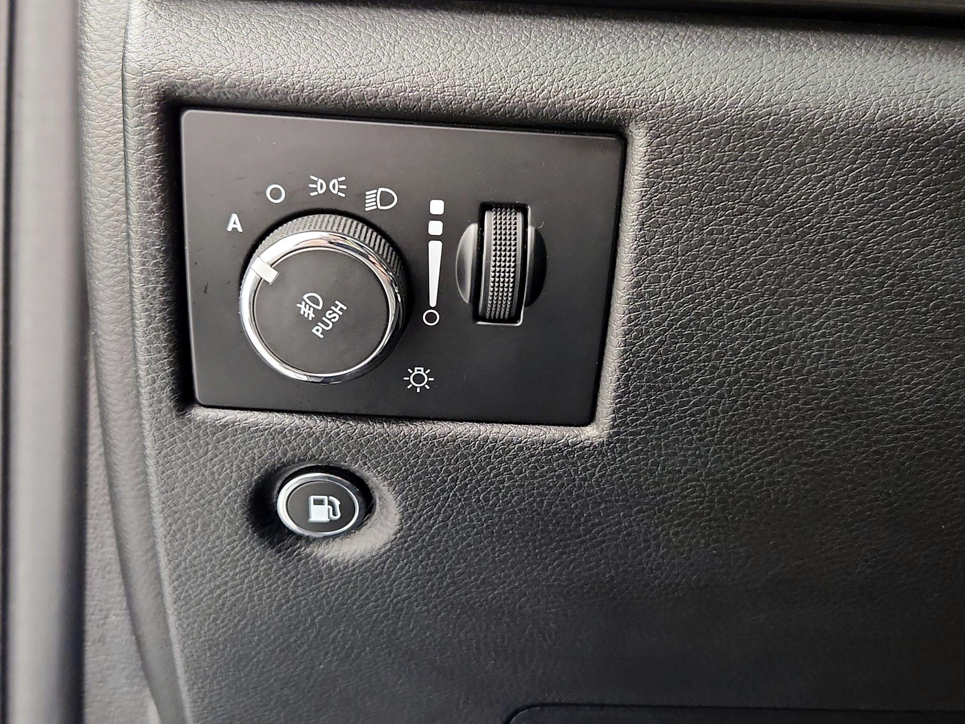 Thumbnail: 2022 Jeep Grand Cherokee - 13