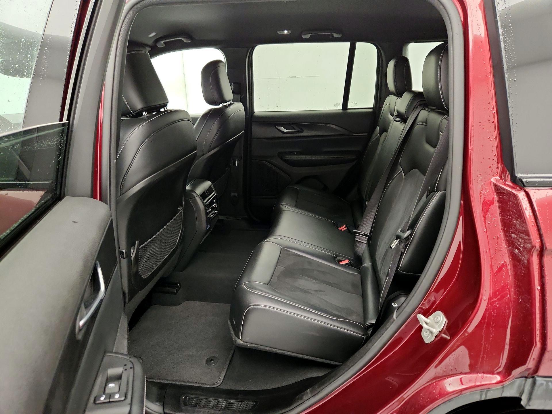 Thumbnail: 2024 Jeep Grand Cherokee - 19