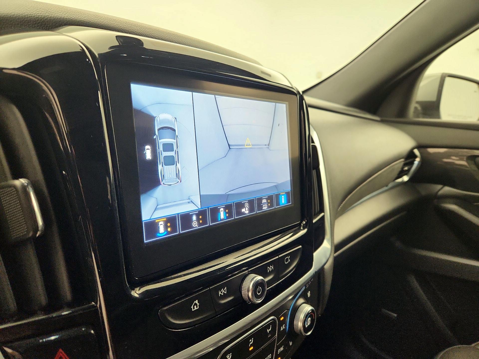 Thumbnail: 2023 Chevrolet Traverse - 15