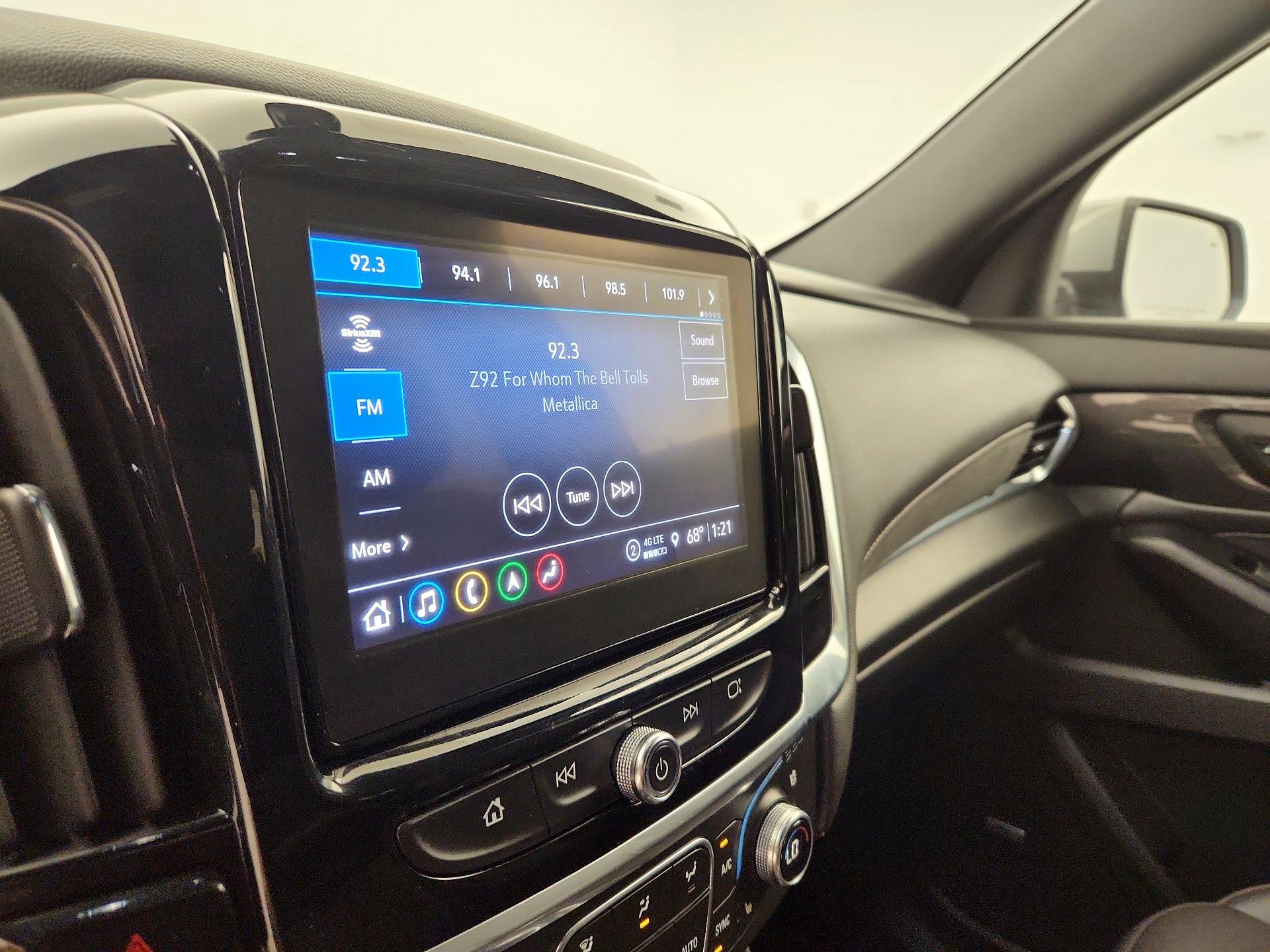 Thumbnail: 2023 Chevrolet Traverse - 16