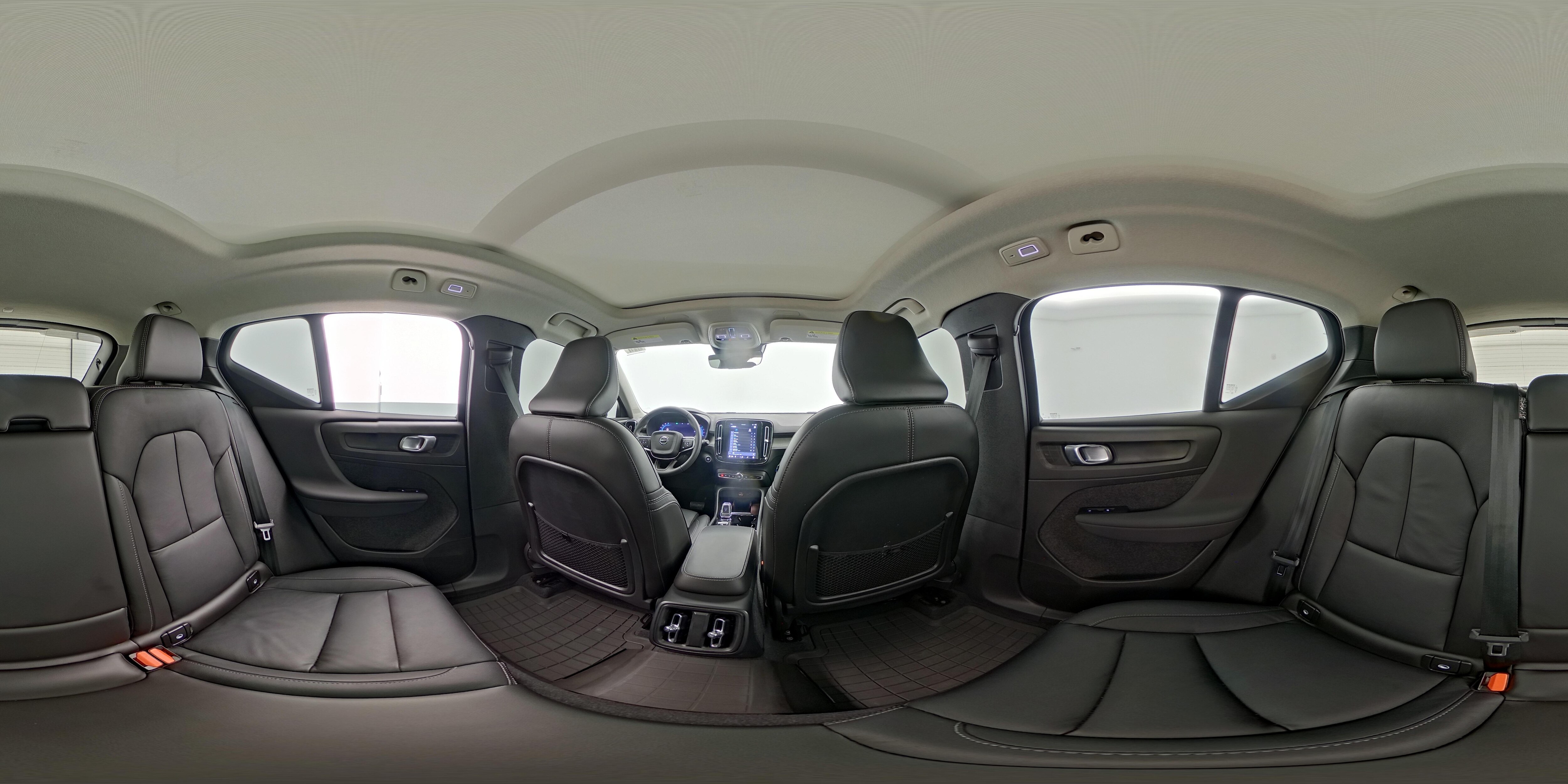 2024 Volvo XC40 Ultimate - Photo 28
