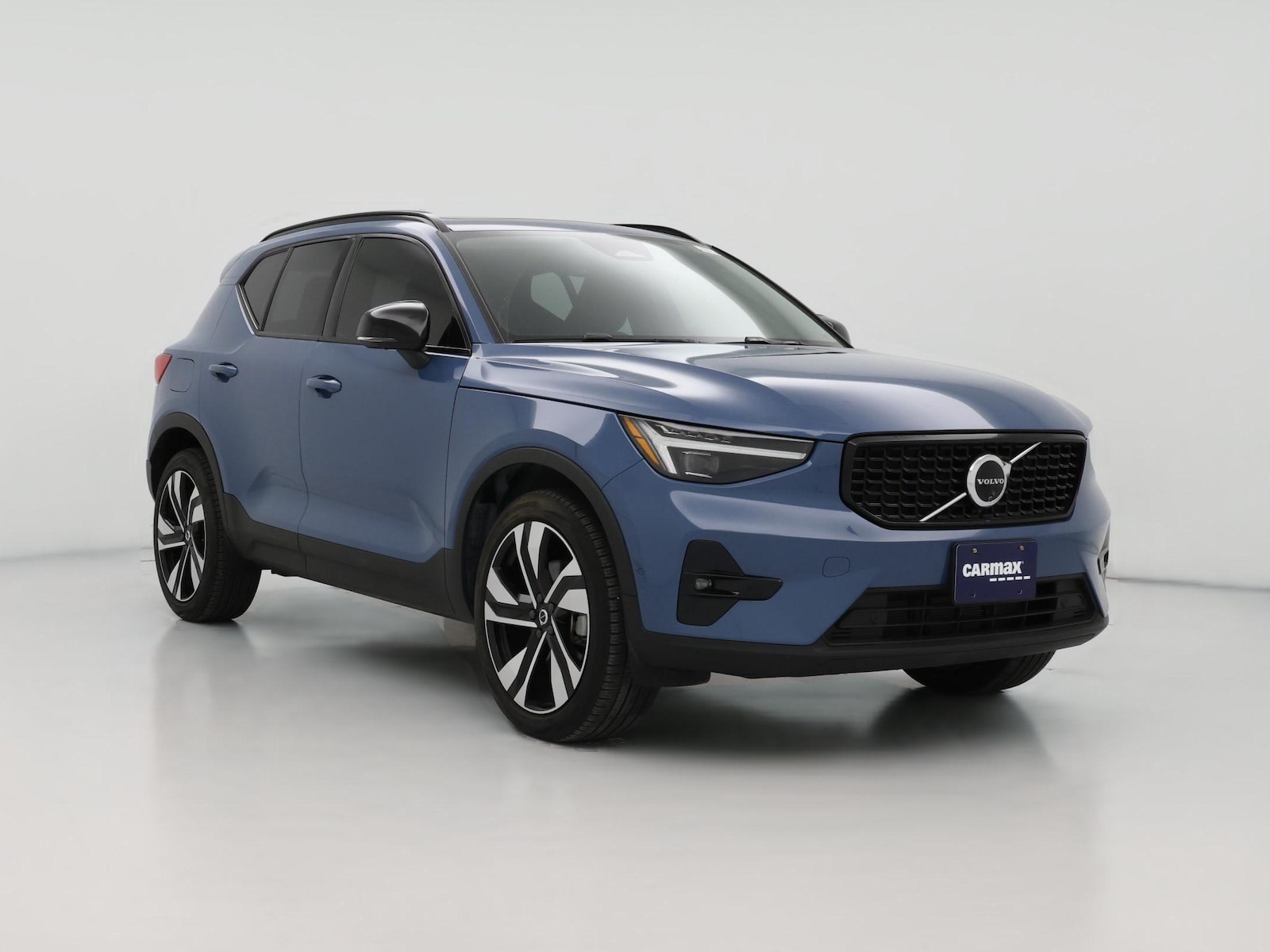 2024 Volvo XC40 Ultimate