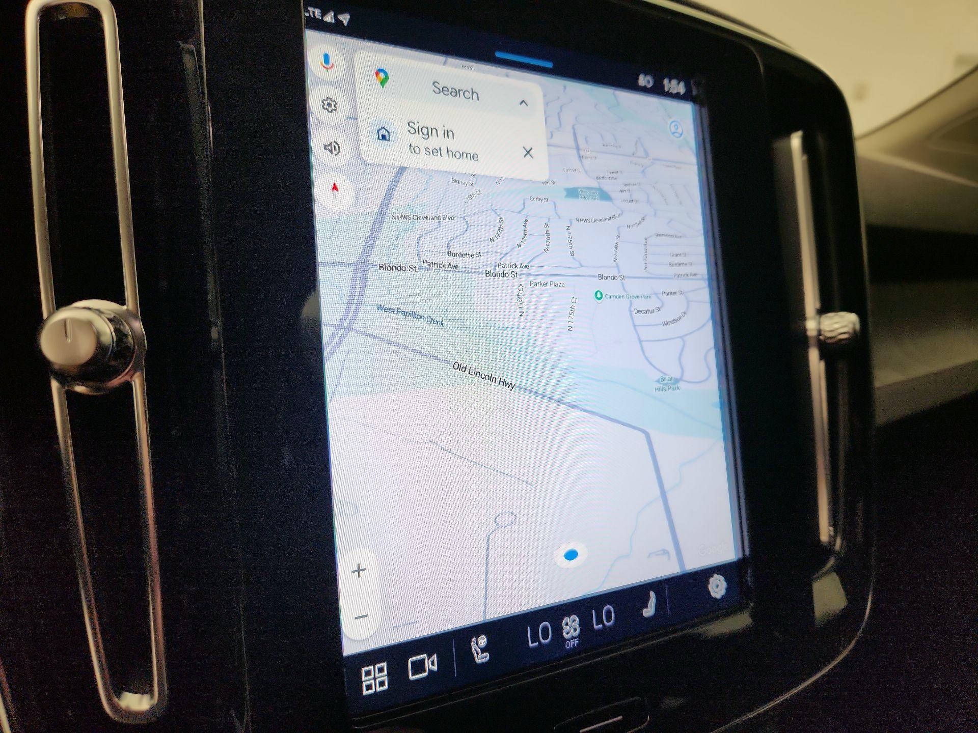 Thumbnail: 2024 Volvo XC40 - 14