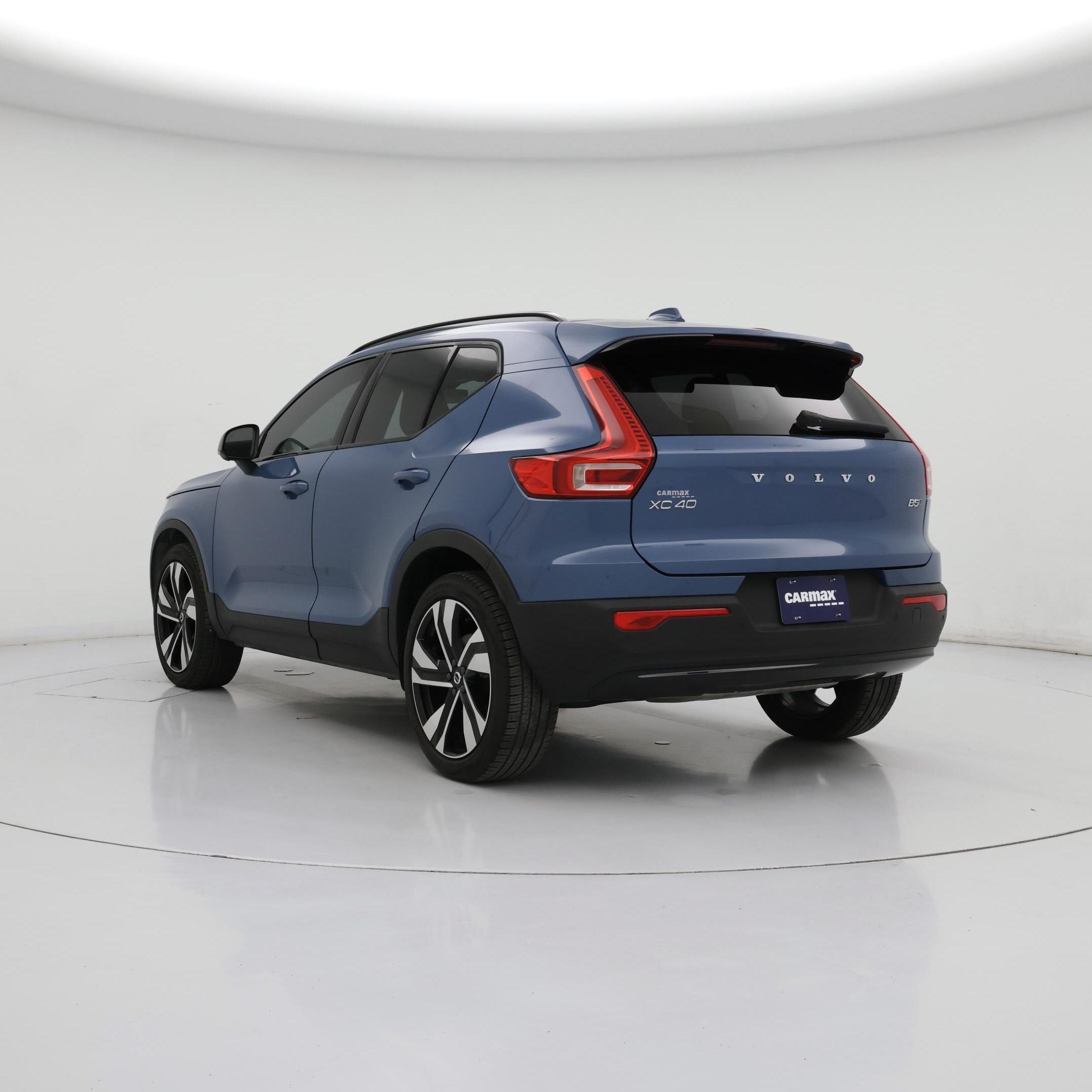 Thumbnail: 2024 Volvo XC40 - 2