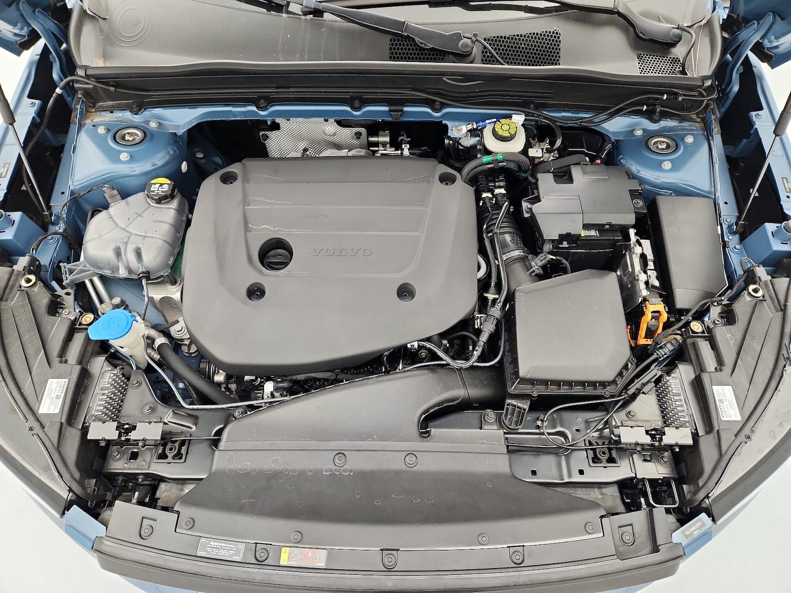 2024 Volvo XC40 Ultimate - Photo 24