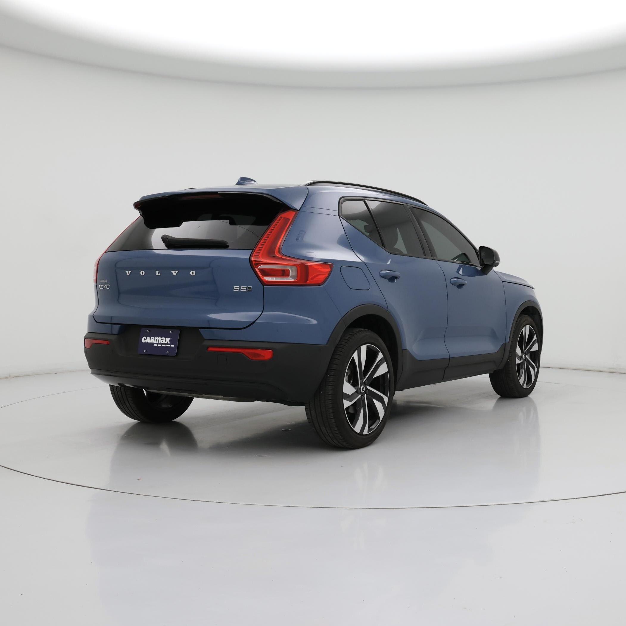 Thumbnail: 2024 Volvo XC40 - 8