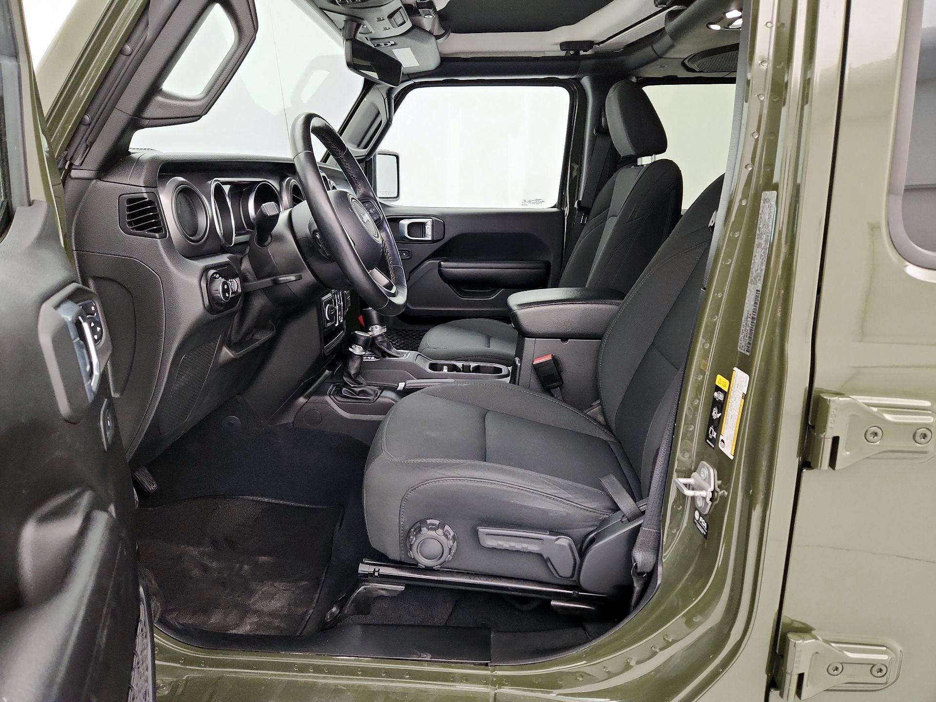 Thumbnail: 2021 Jeep Gladiator - 11